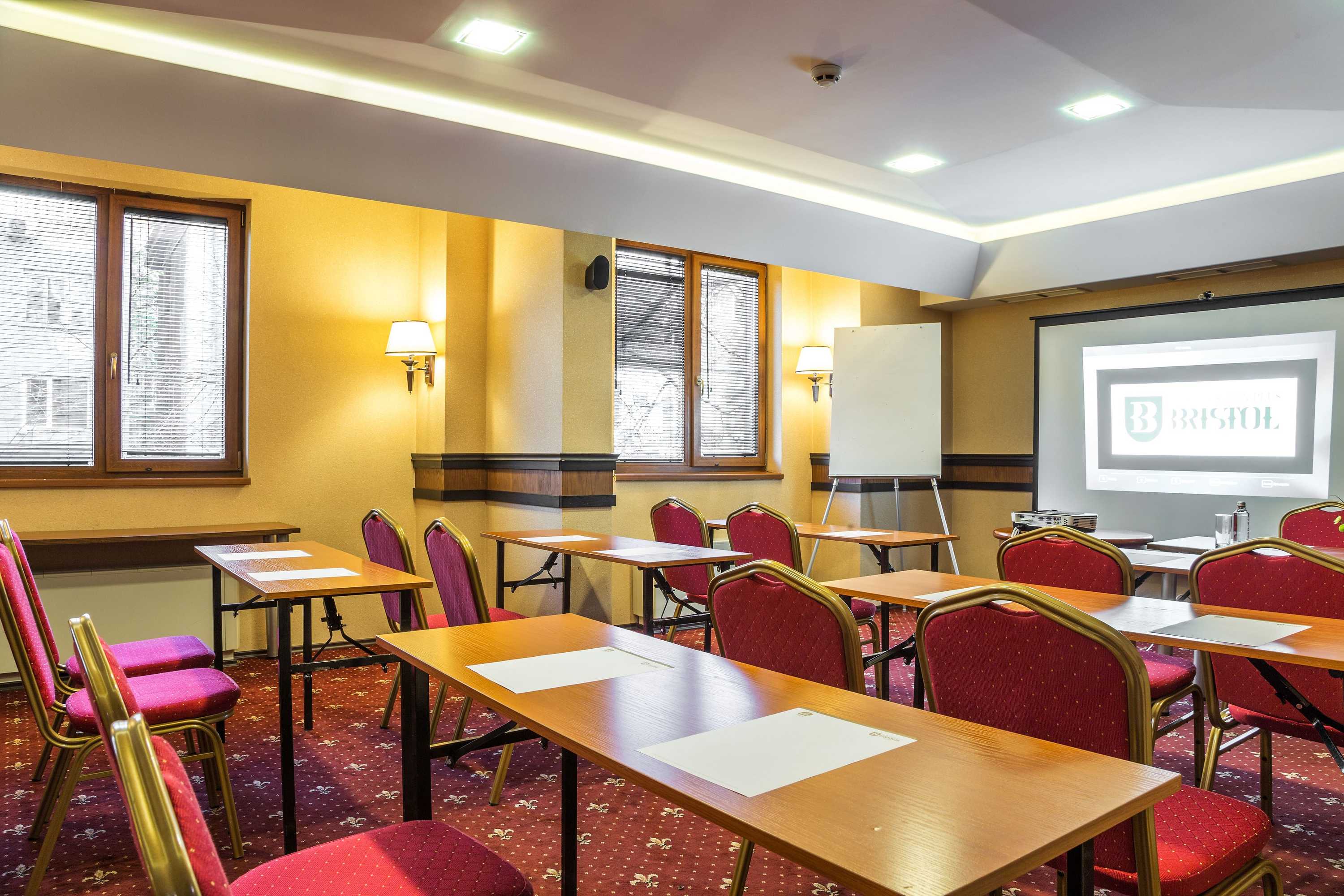 Gift card for Best Western Plus Bristol Hotel Gift card for Best Western Plus Bristol Hotel