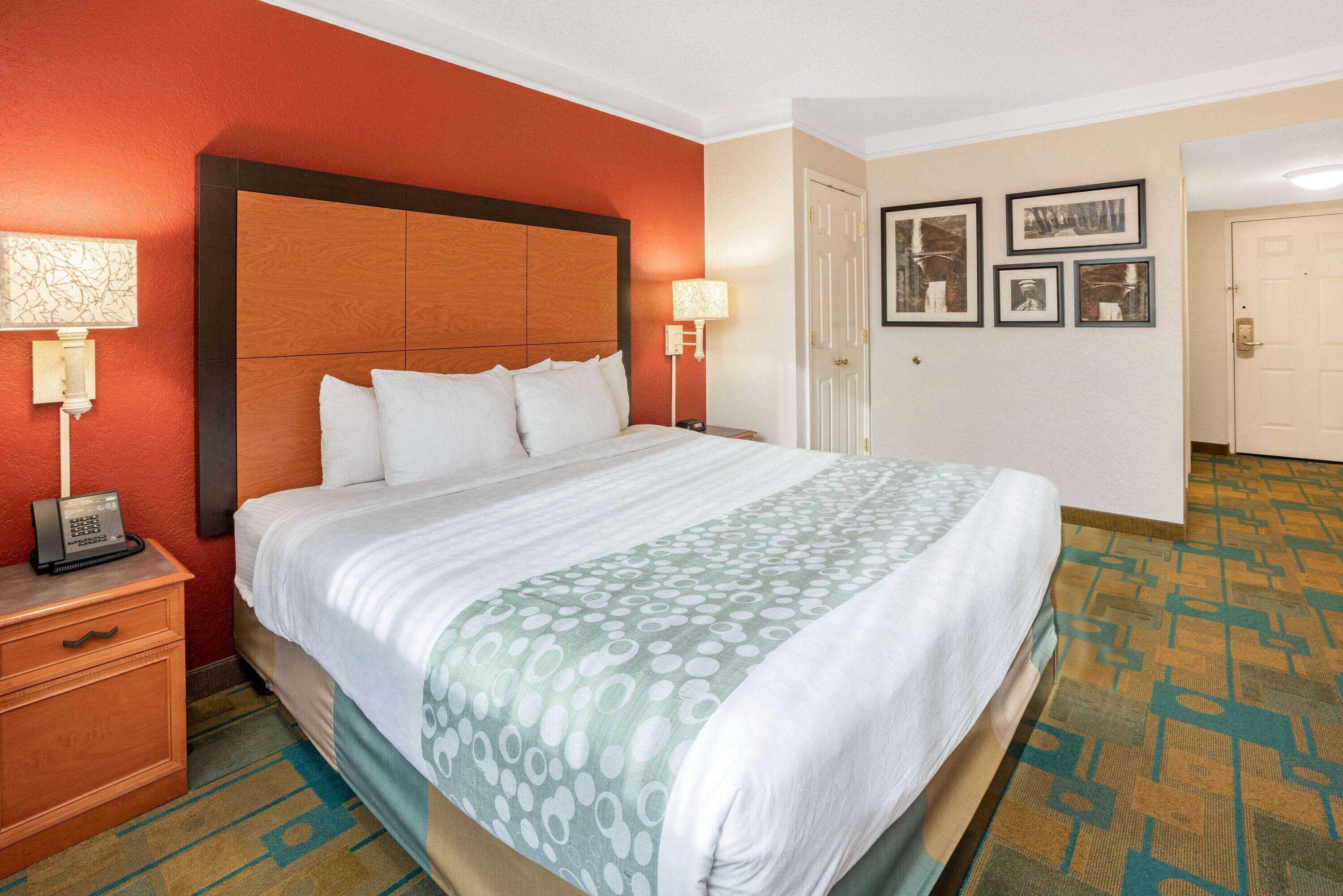 Gift card for La Quinta Inn & Suites by Wyndham Seattle Sea-Tac Airport Gift card for La Quinta Inn & Suites by Wyndham Seattle Sea-Tac Airport