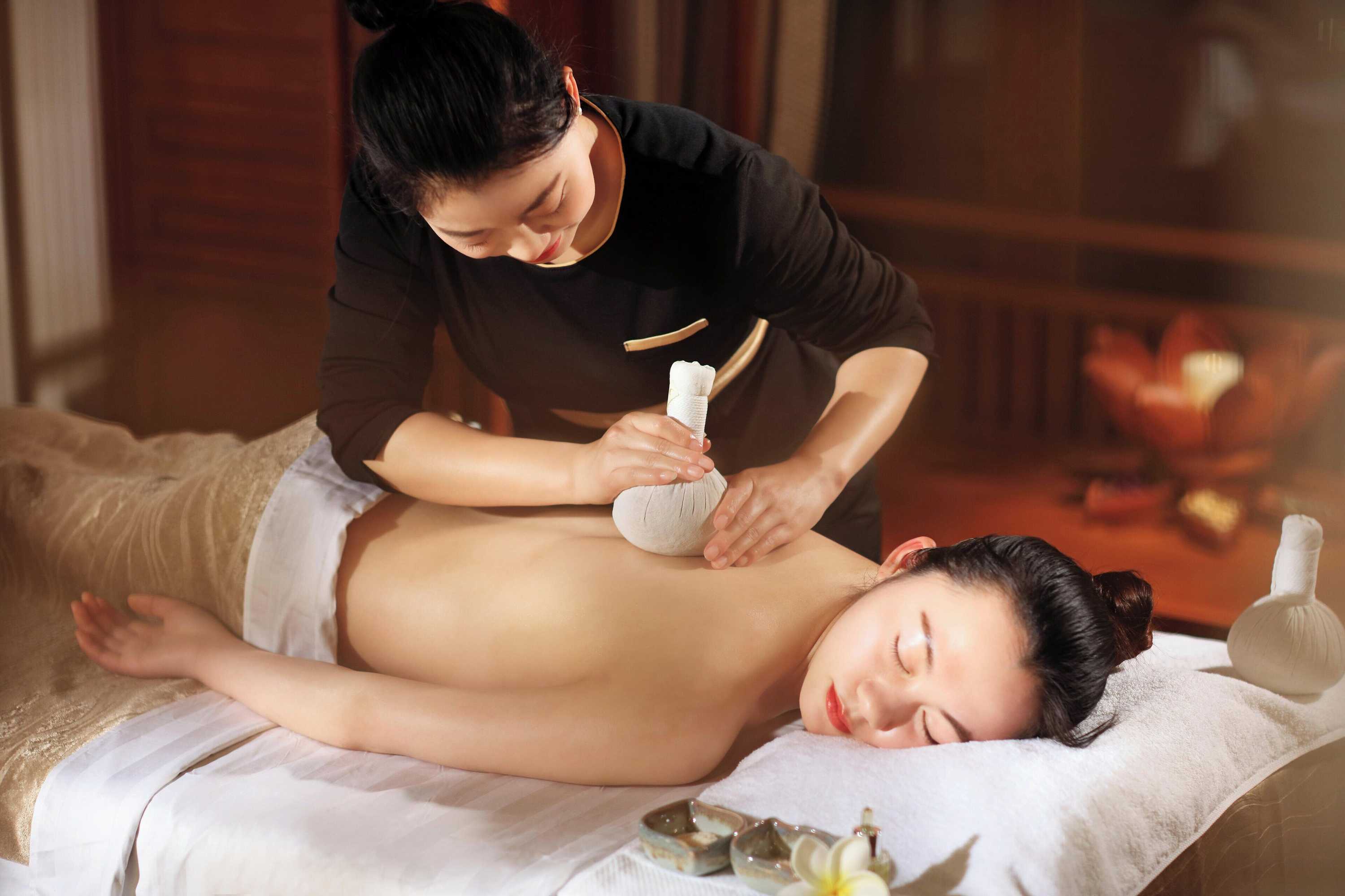 Gift card for Hualuxe Kunming by Ihg Gift card for Hualuxe Kunming by Ihg