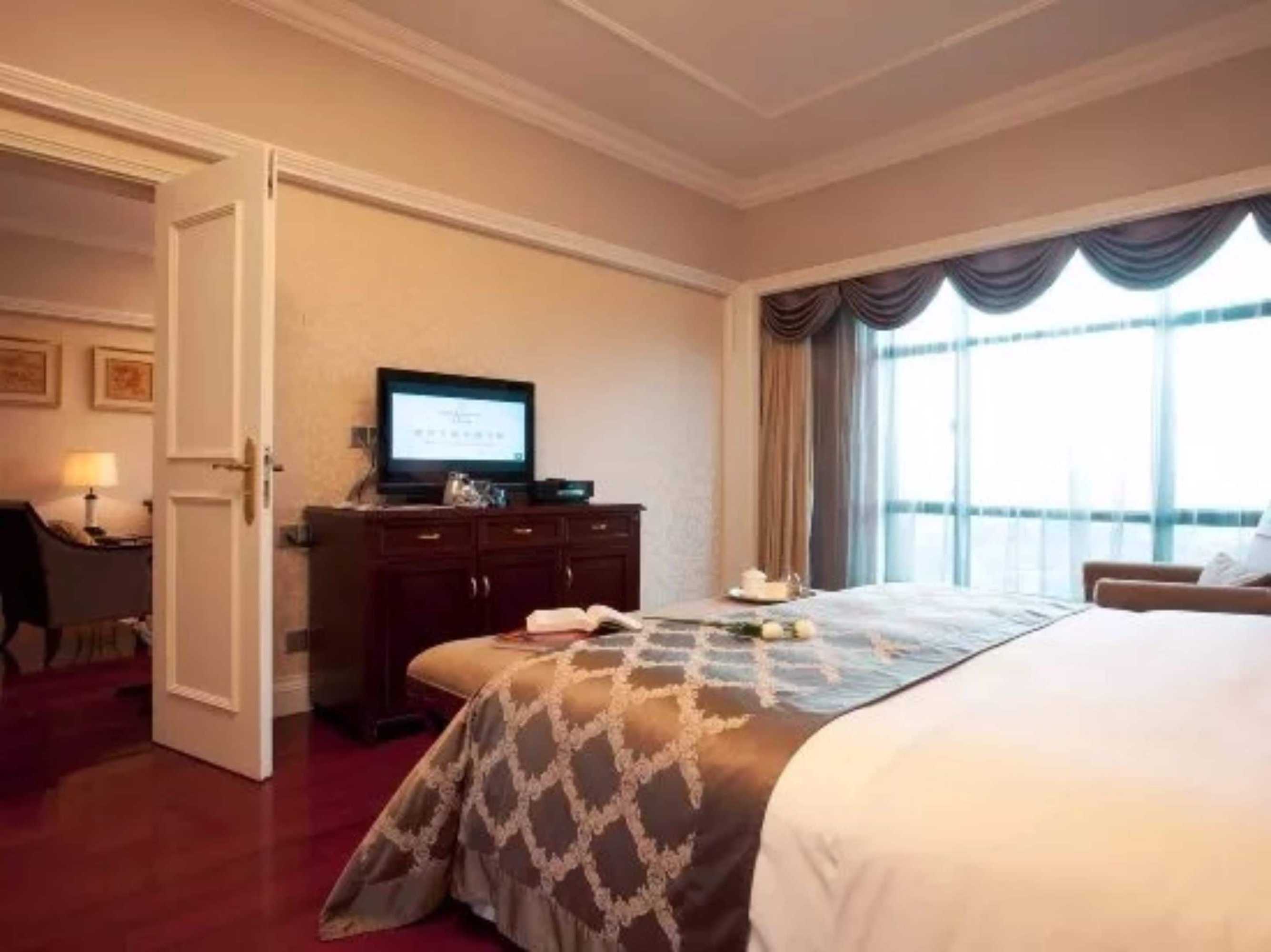 Gift card for Zhongwei Green Lake Hotel Kunming Gift card for Zhongwei Green Lake Hotel Kunming