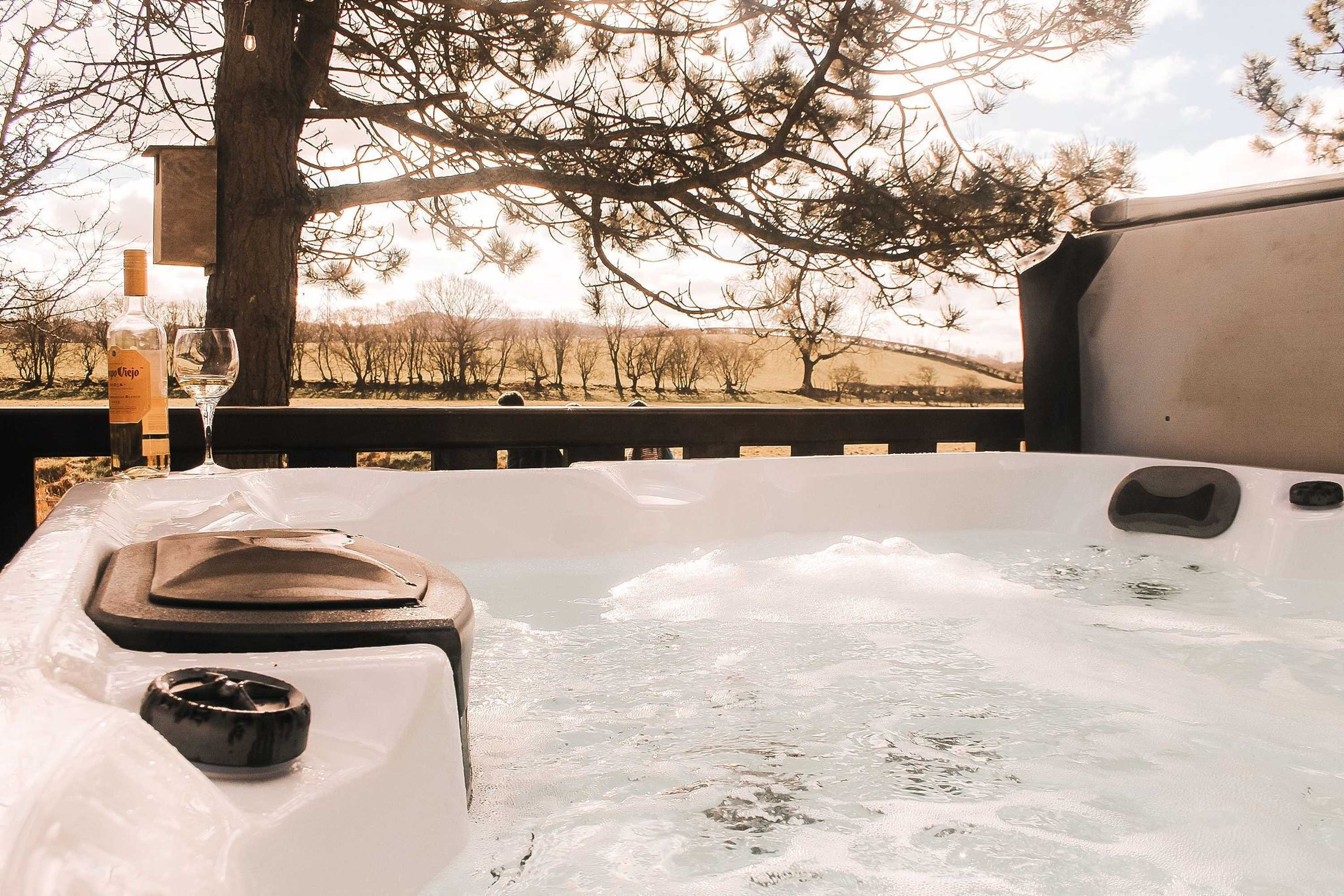 Gift card for Keer Side Lodge, Luxury Lodge With Private Hot Tub at Pine Lake Resort Gift card for Keer Side Lodge, Luxury Lodge With Private Hot Tub at Pine Lake Resort