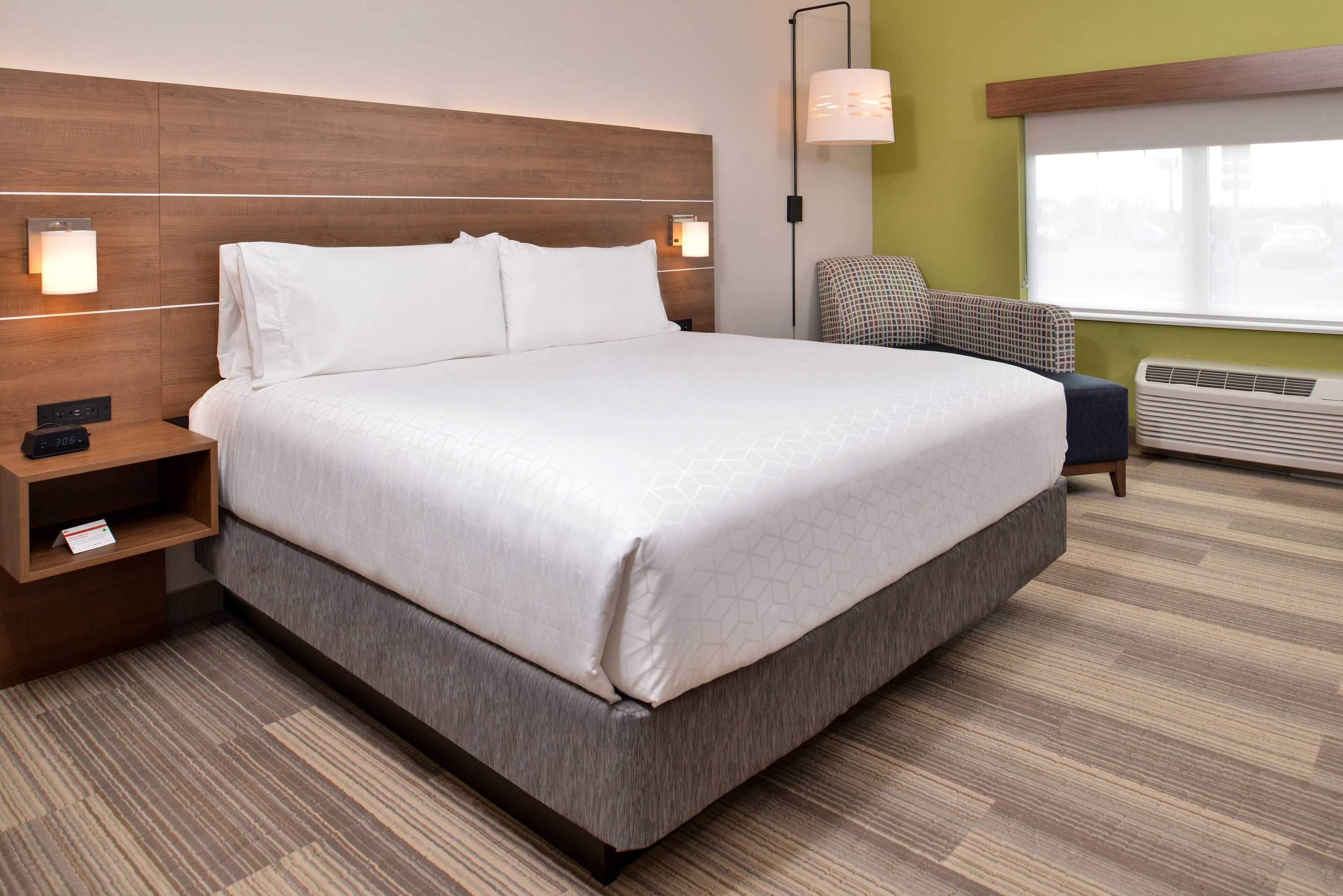 Gift card for Holiday Inn Express & Suites Moundsville by Ihg Gift card for Holiday Inn Express & Suites Moundsville by Ihg
