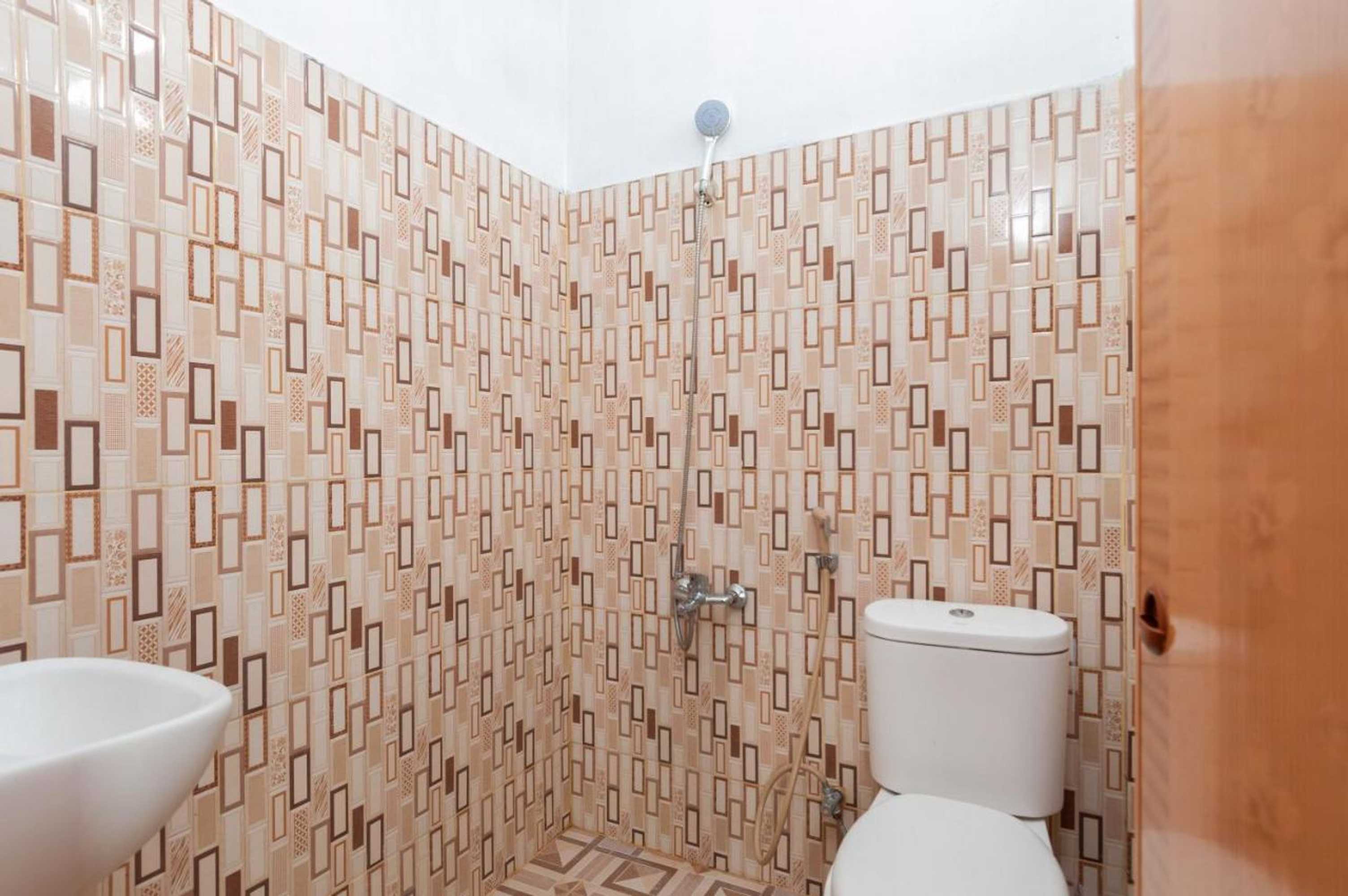 Gift card for Urbanview Hotel Nisura Homestay Medan by Reddoorz Gift card for Urbanview Hotel Nisura Homestay Medan by Reddoorz