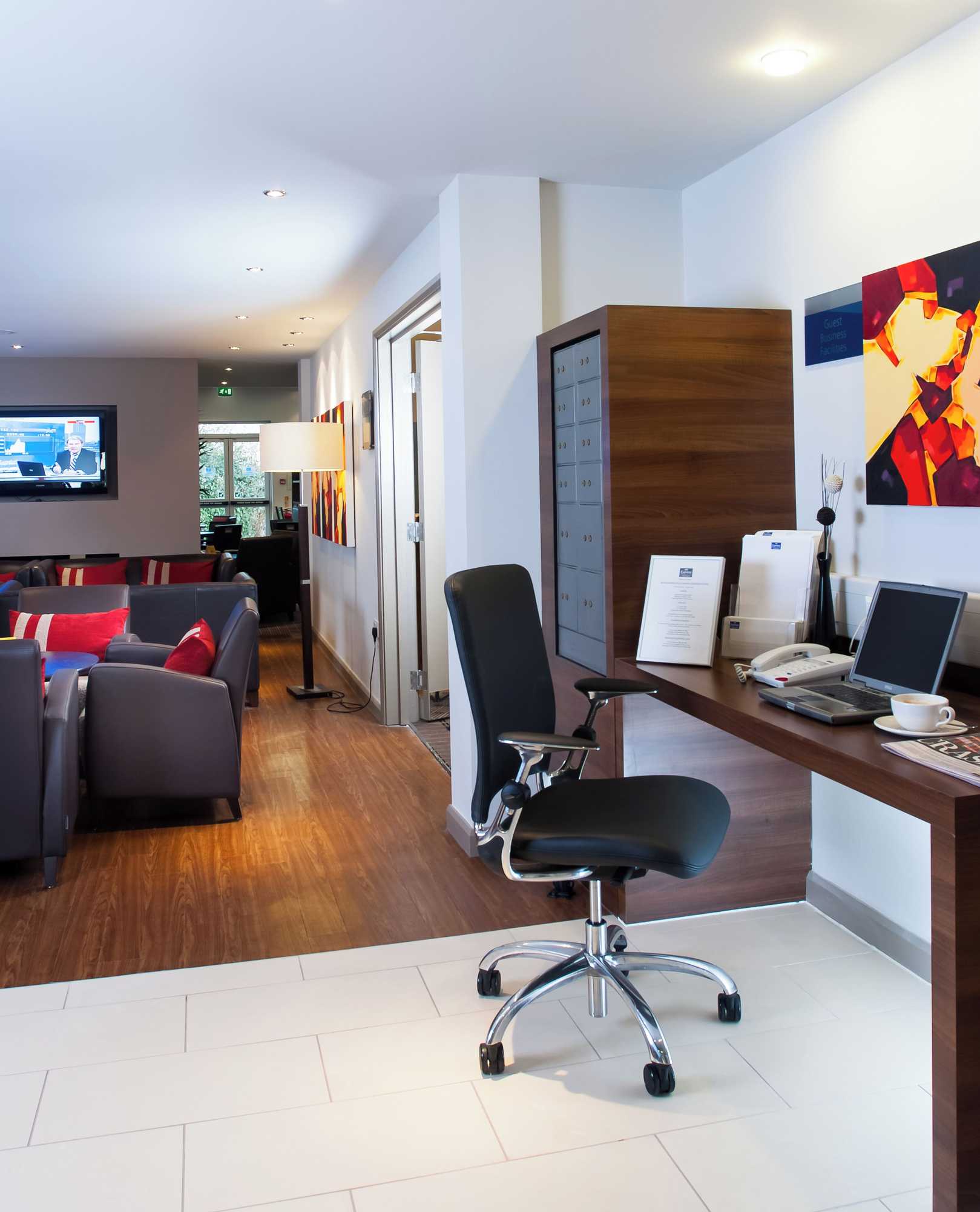 Gift card for Holiday Inn Express Stoke On Trent by Ihg Gift card for Holiday Inn Express Stoke On Trent by Ihg