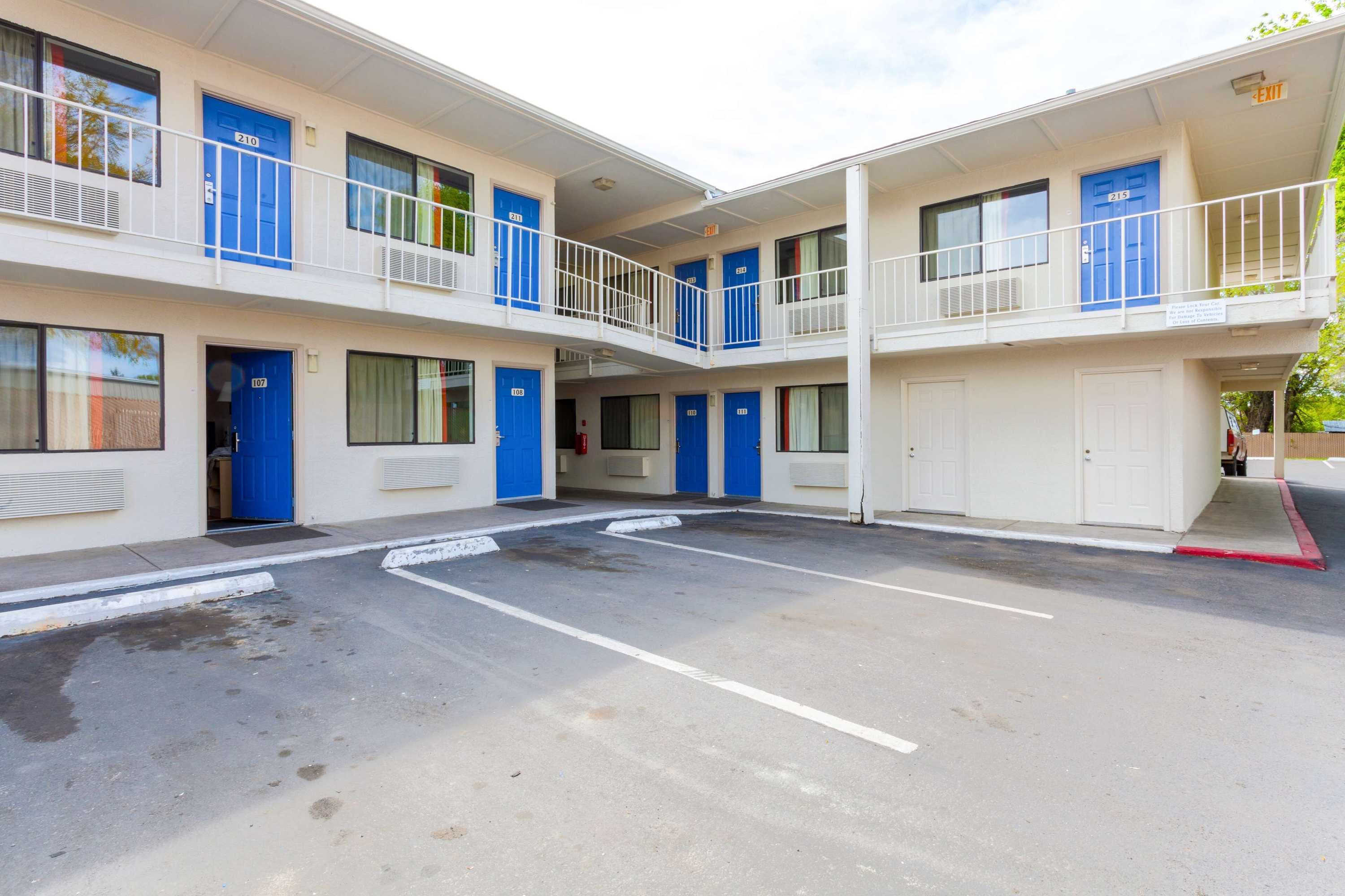 Gift card for Motel 6 Klamath Falls, OR Gift card for Motel 6 Klamath Falls, OR