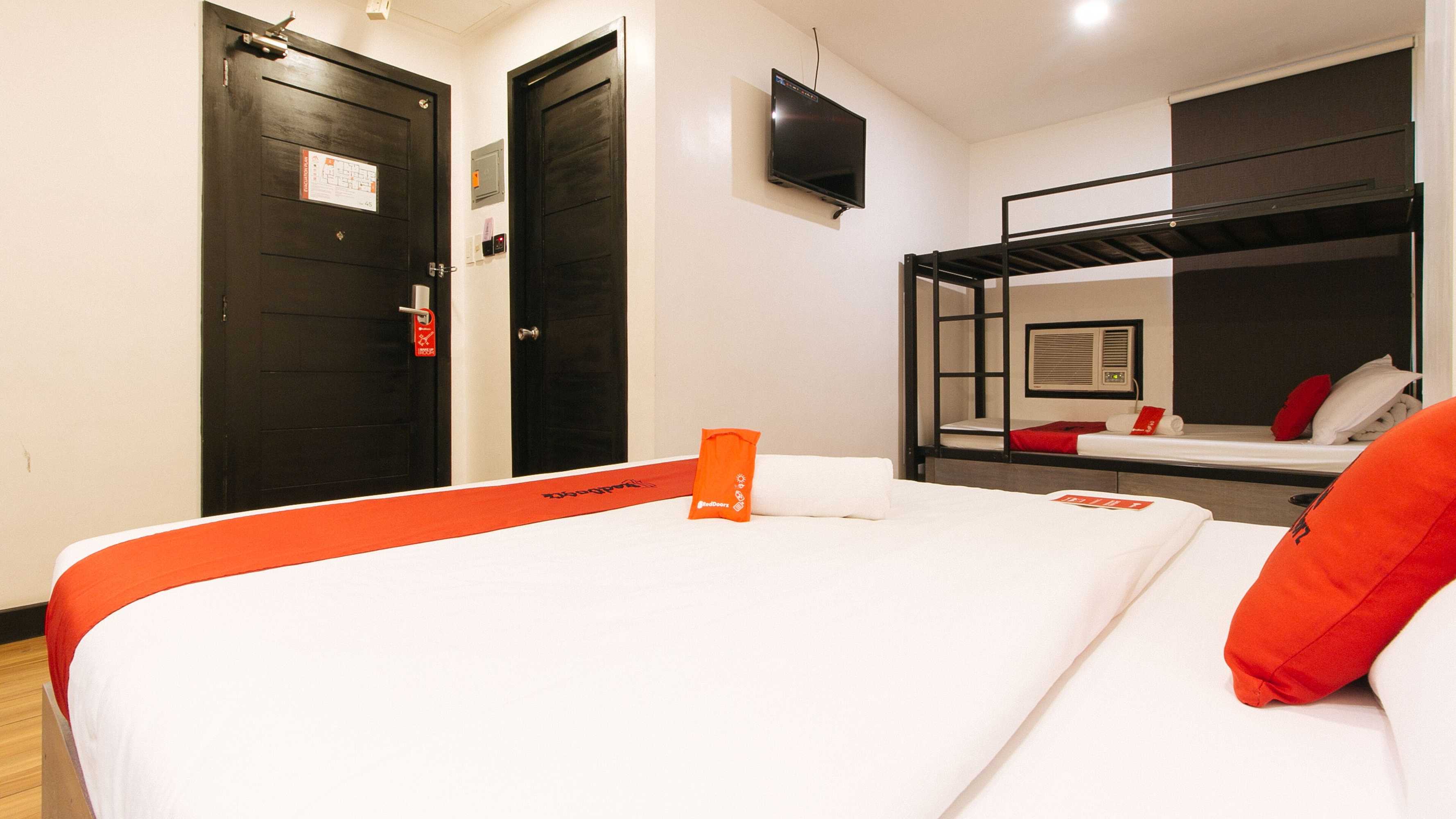 Gift card for Reddoorz Plus at MM Hotel Las Pinas Former Reddoorz Plus Near Bamboo Organ Gift card for Reddoorz Plus at MM Hotel Las Pinas Former Reddoorz Plus Near Bamboo Organ