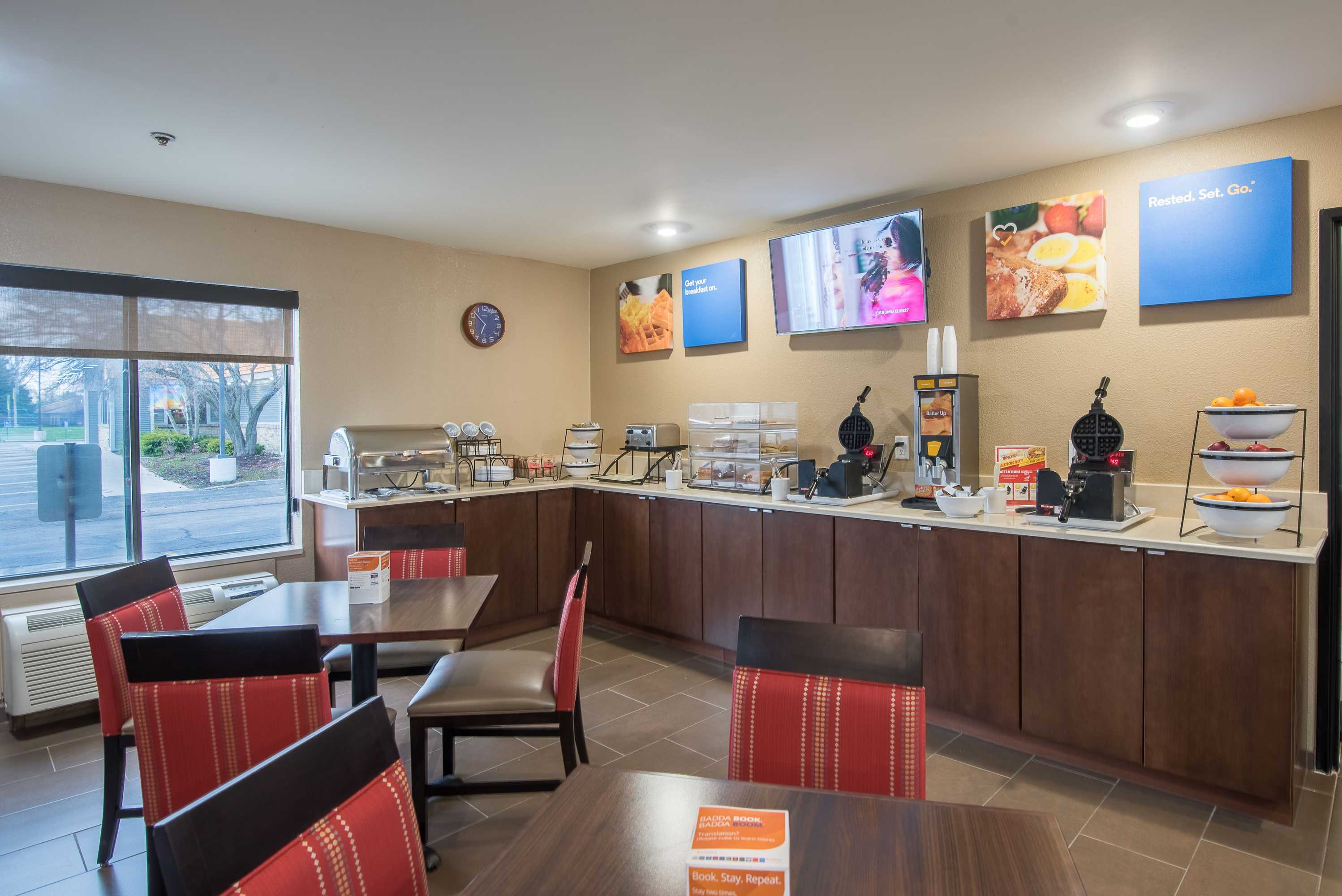 Gift card for Clarion Pointe Racine - Mount Pleasant