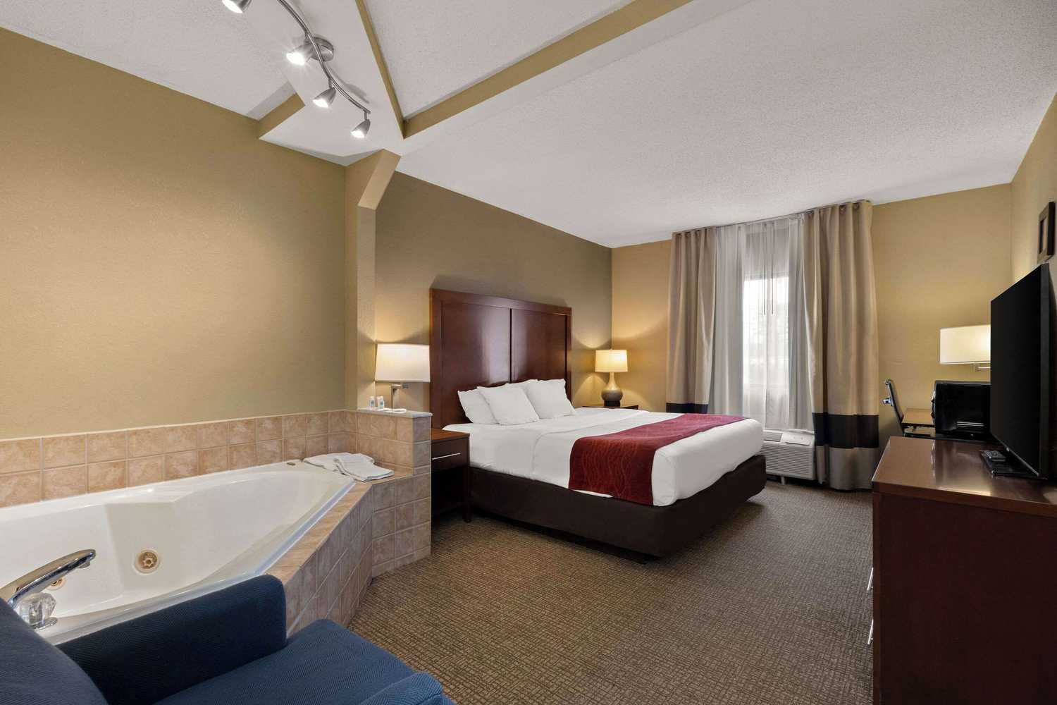 Gift card for Comfort Inn Bordentown Near NJ Turnpike