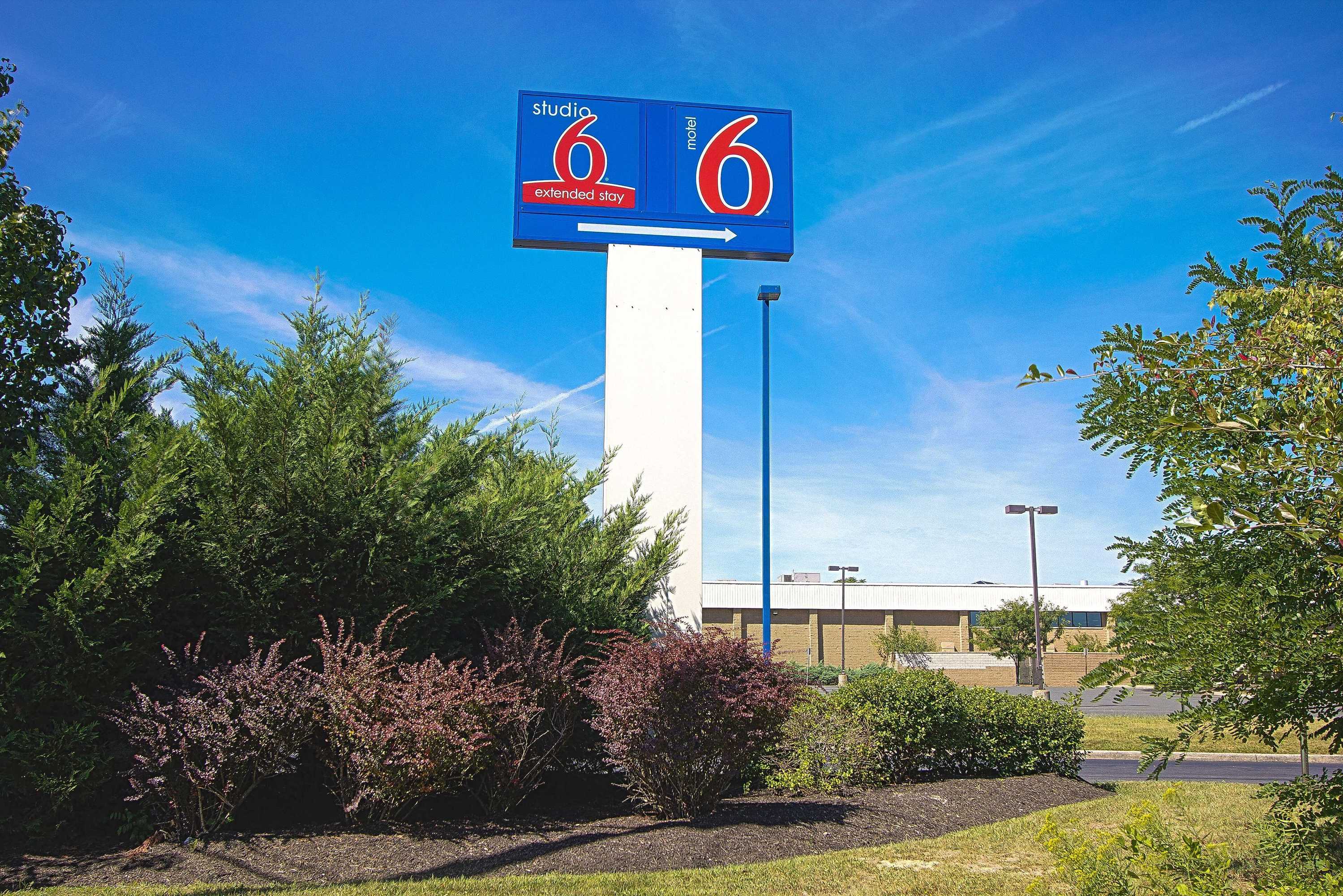 Gift card for Motel 6 East Brunswick, NJ