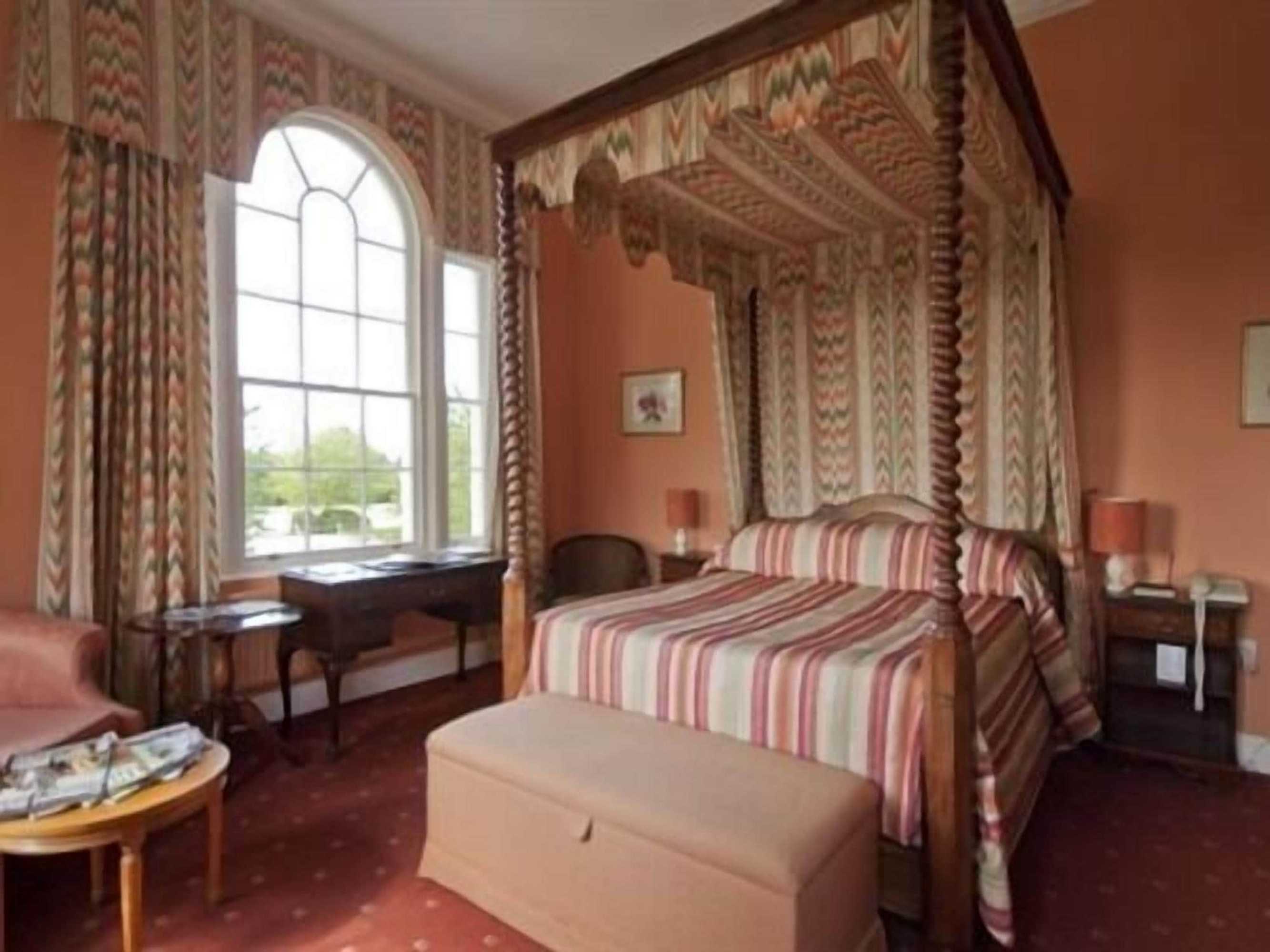 Gift card for Corse Lawn House Hotel