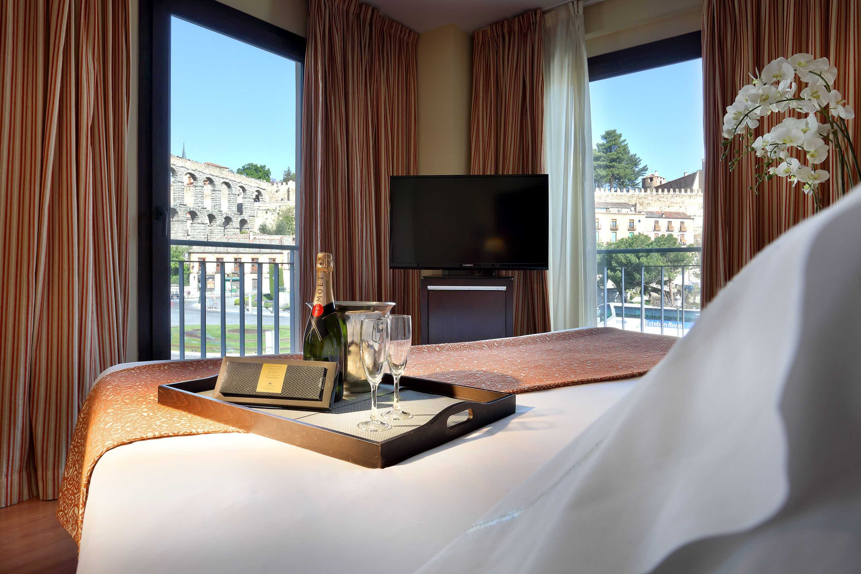 Gift card for Eurostars Plaza Acueducto Gift card for Eurostars Plaza Acueducto