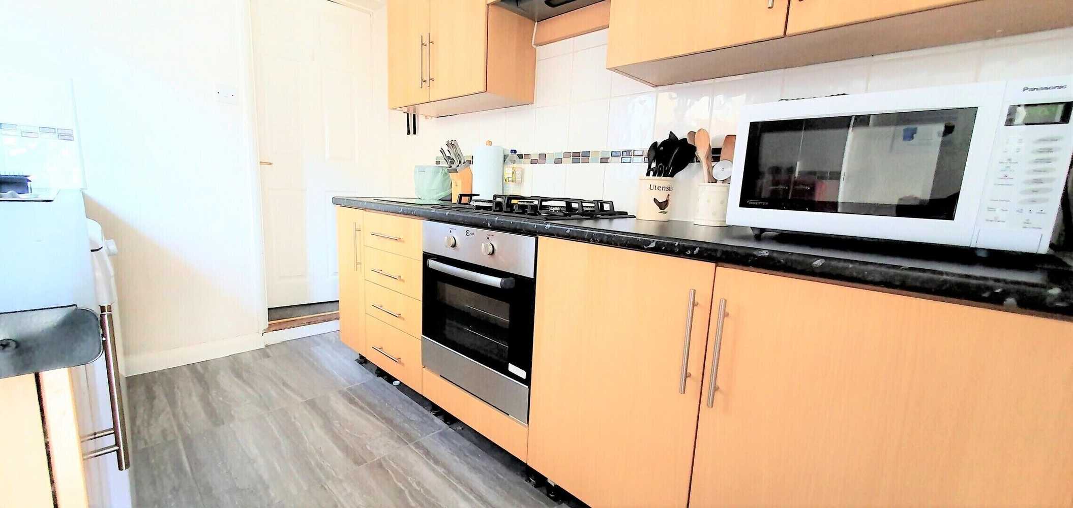 Gift card for 3-Bed House With Superfast Wi-Fi, DW Lettings 15vr