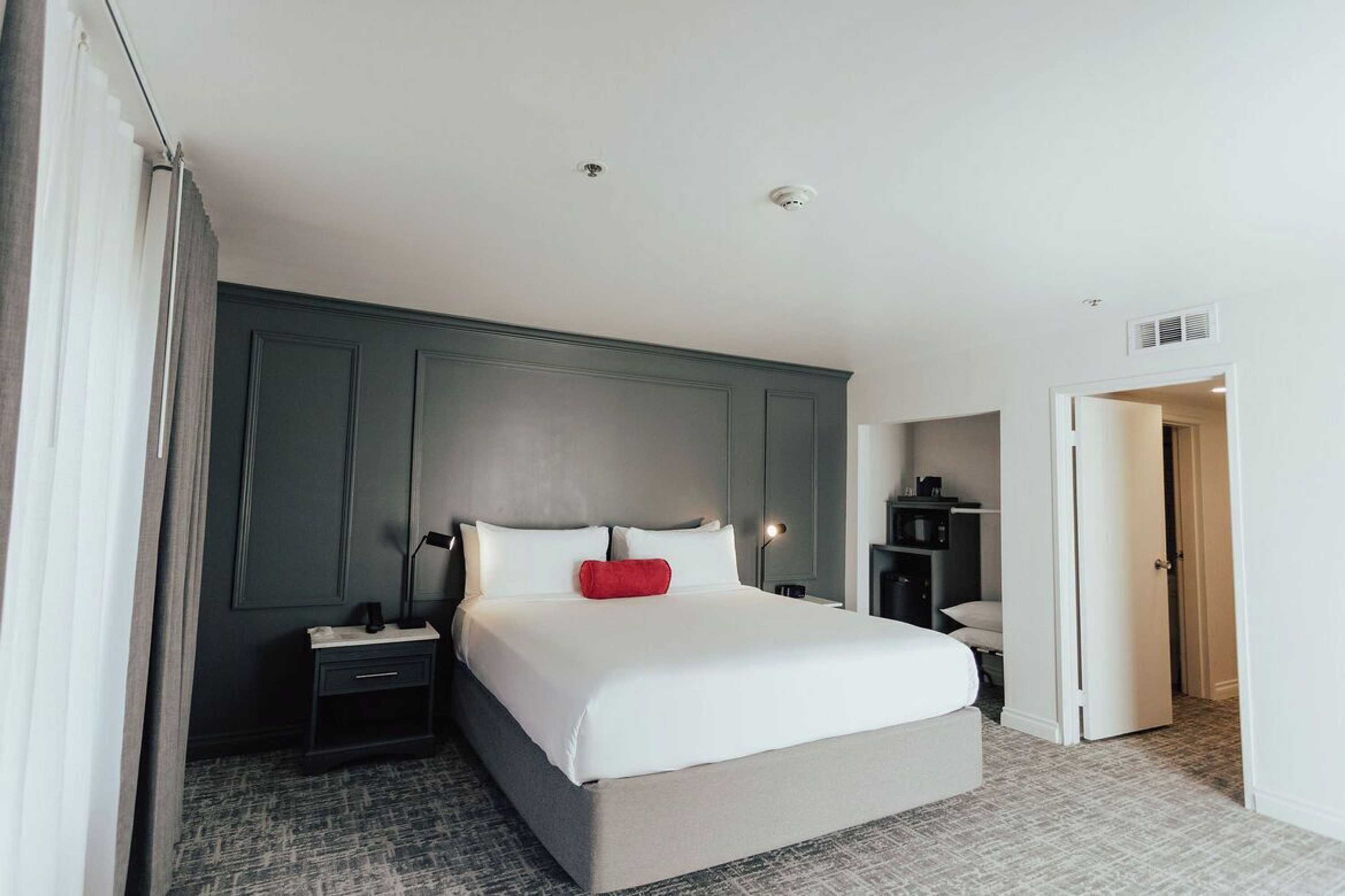 Gift card for Vinland Hotel And Lounge Gift card for Vinland Hotel And Lounge