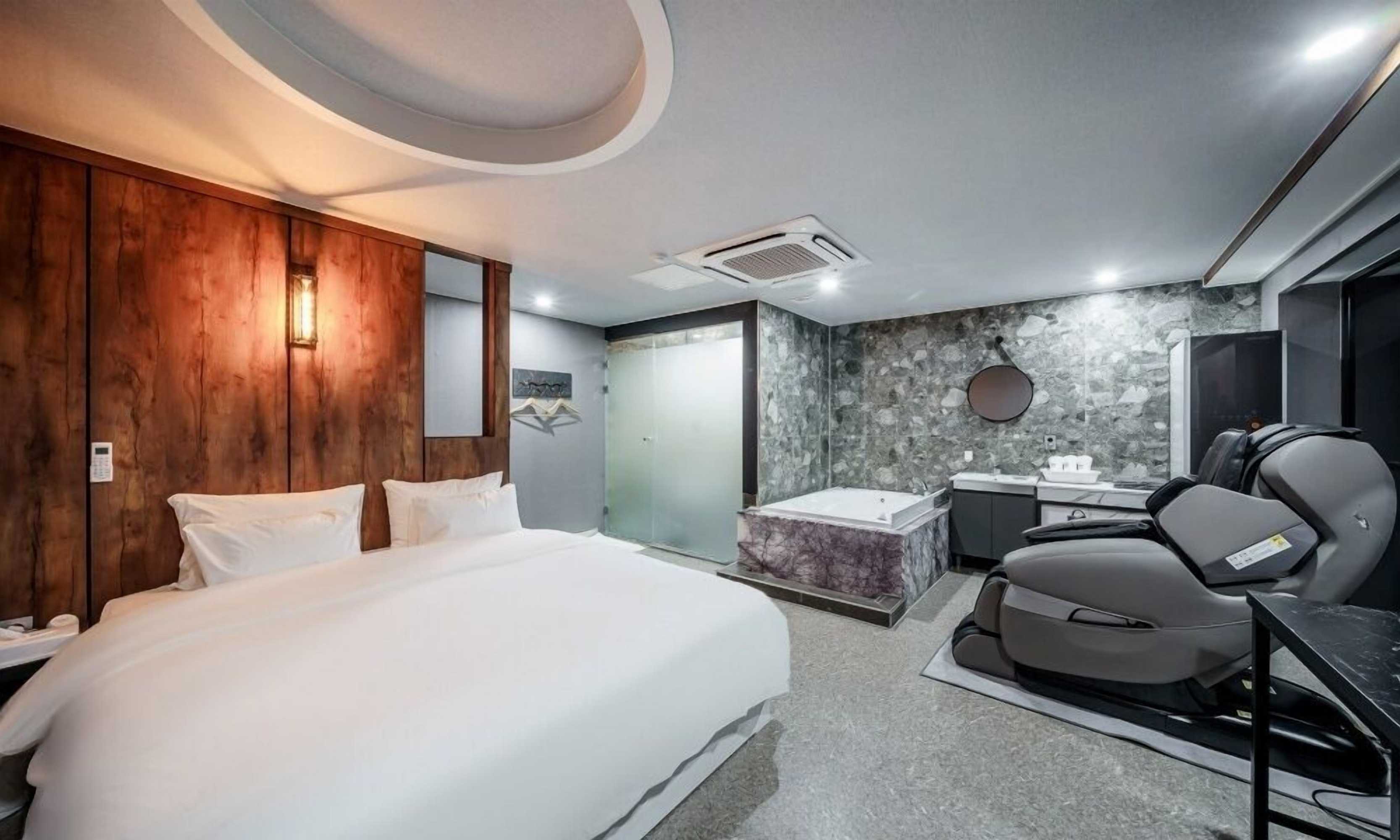 Gift card for Dongducheon G7 Hotel Gift card for Dongducheon G7 Hotel