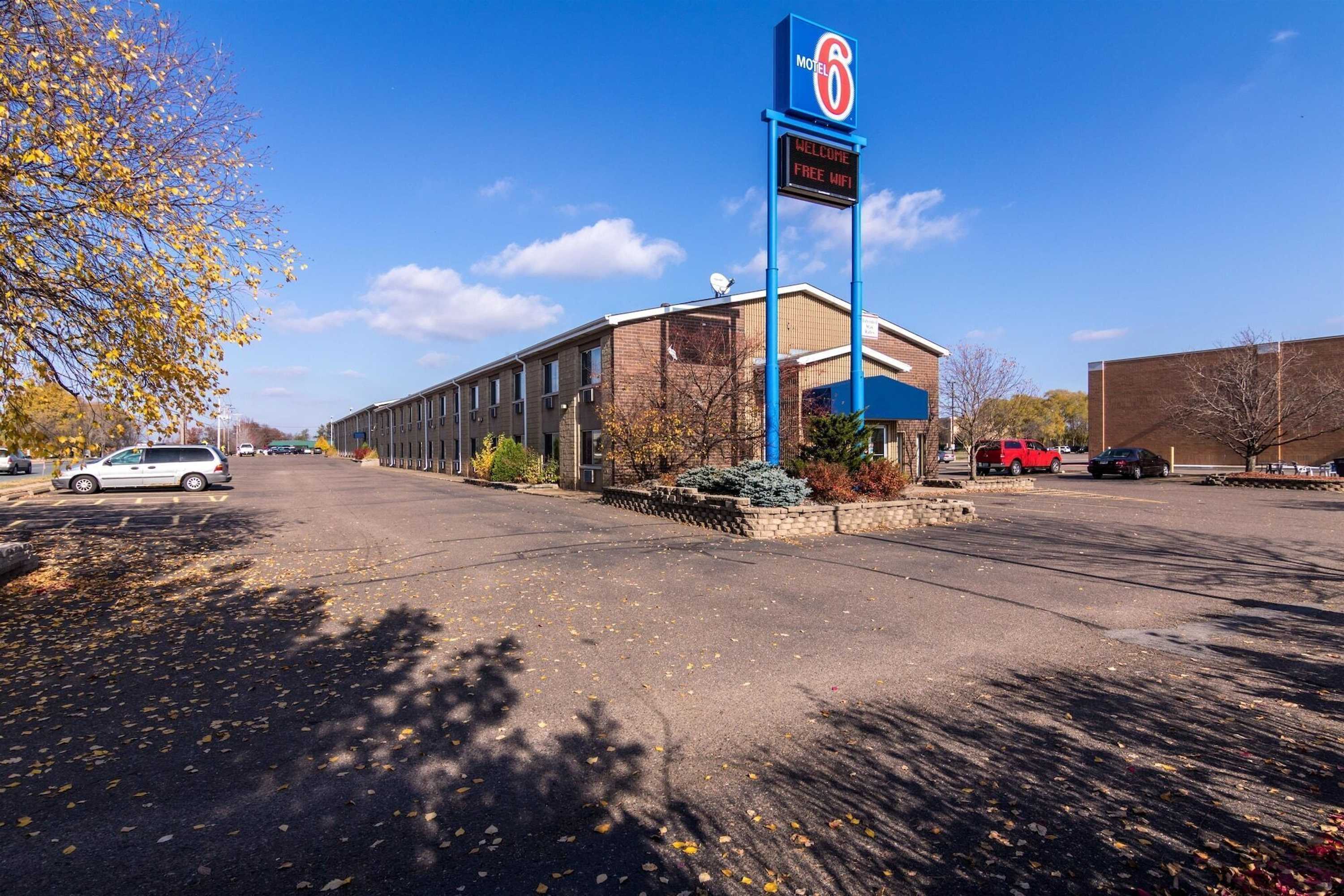Gift card for Motel 6 Eau Claire, WI