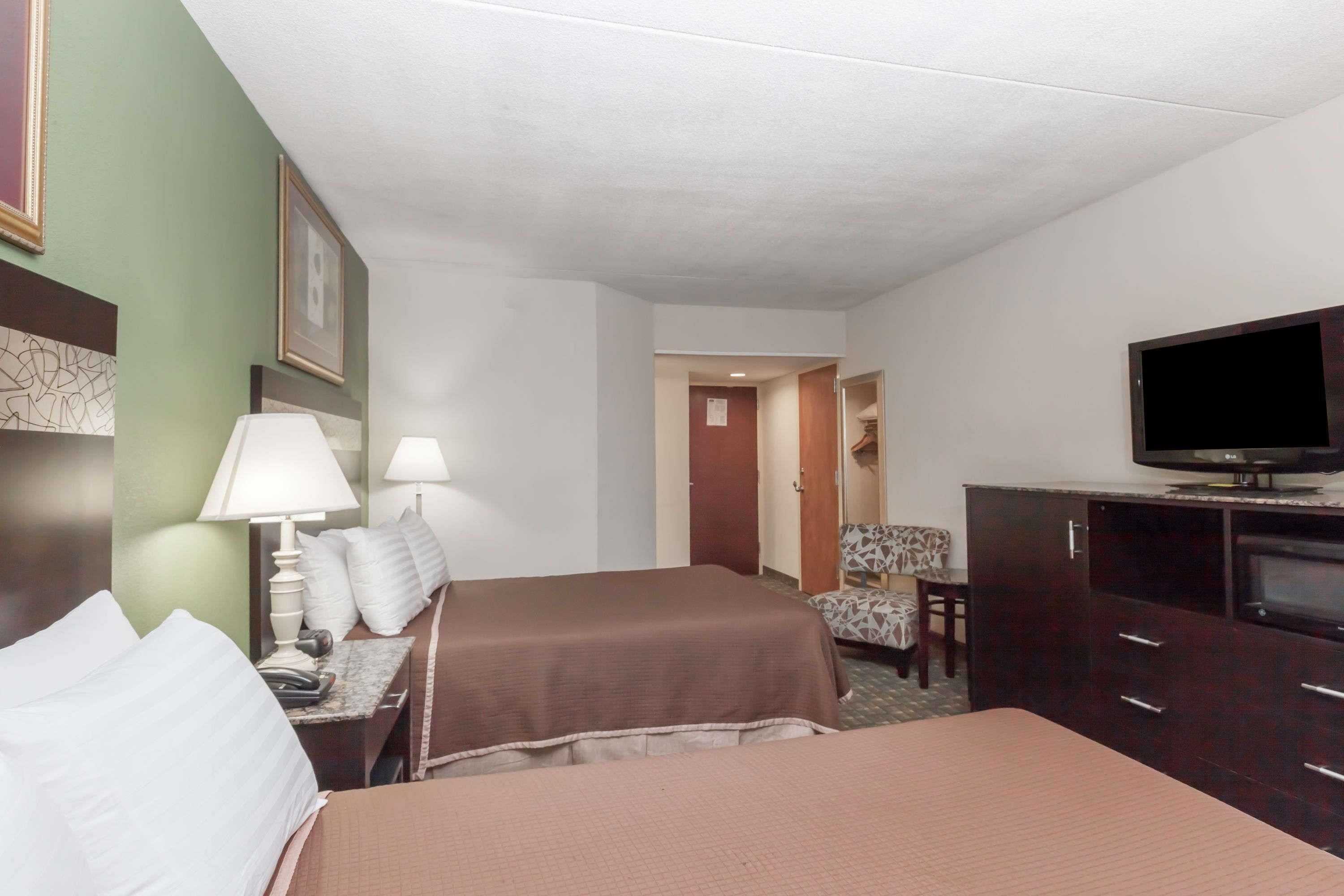Gift card for Howard Johnson Hotel by Wyndham Newark Airport Gift card for Howard Johnson Hotel by Wyndham Newark Airport