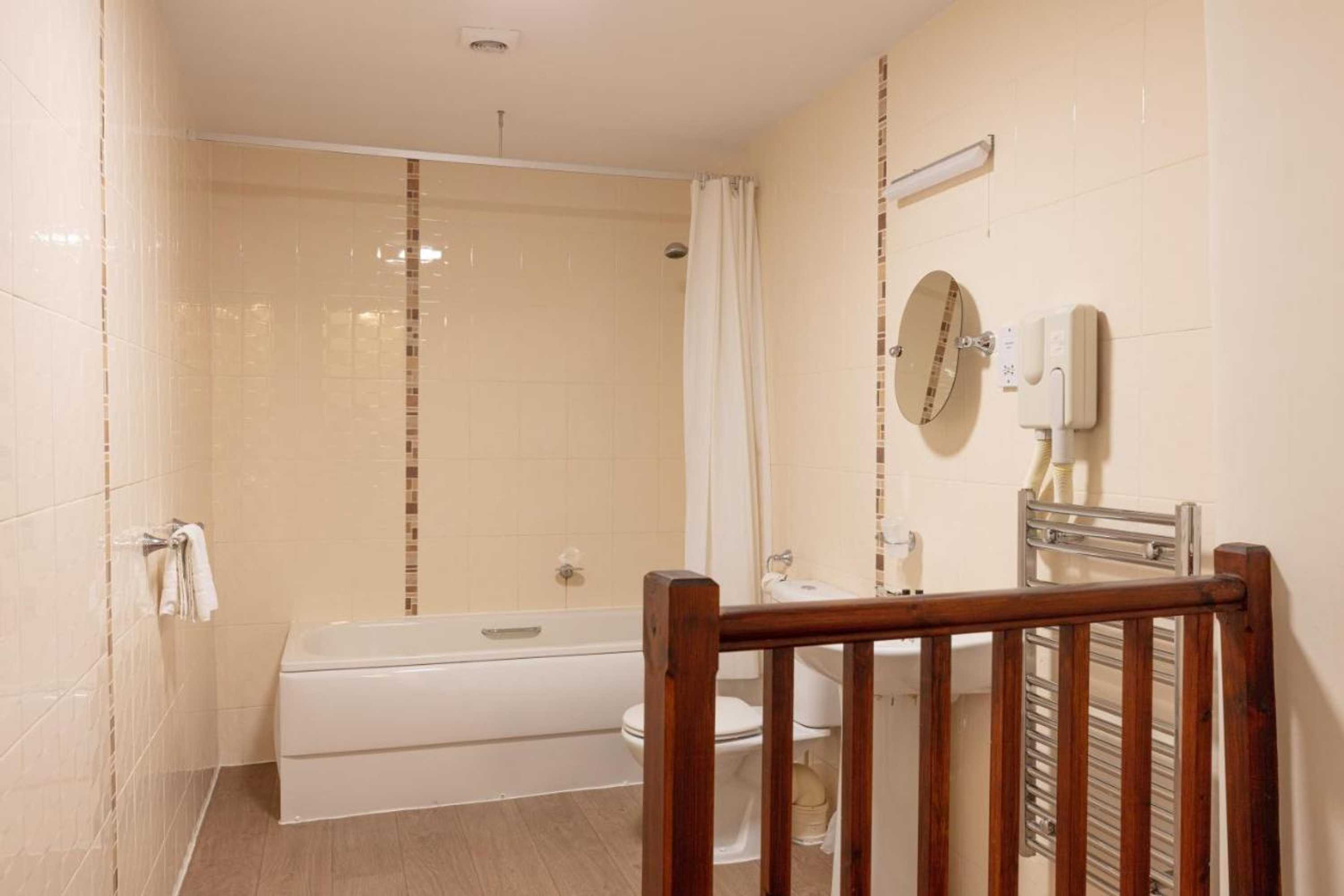 Gift card for The New Inn by Roomsbooked Gift card for The New Inn by Roomsbooked