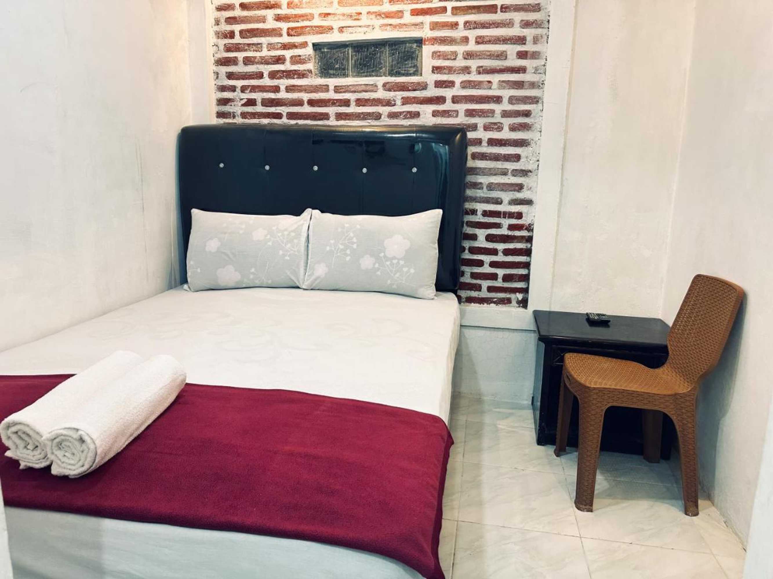 Gift card for Guest House Hj Muriyah Syariah Slawi Mitra Reddoorz