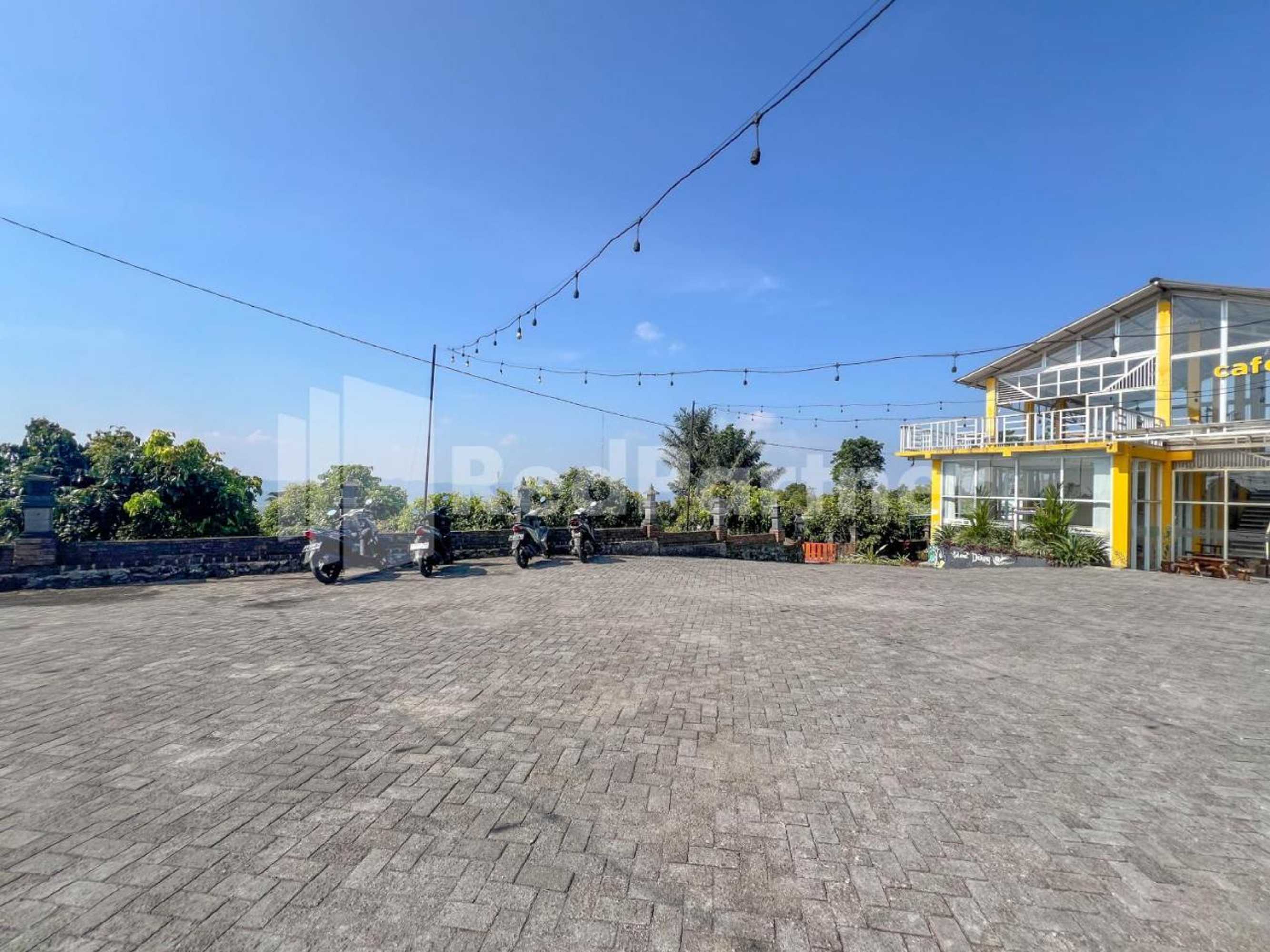 Gift card for Glamping Pengilon Edupark Mitra Reddoorz