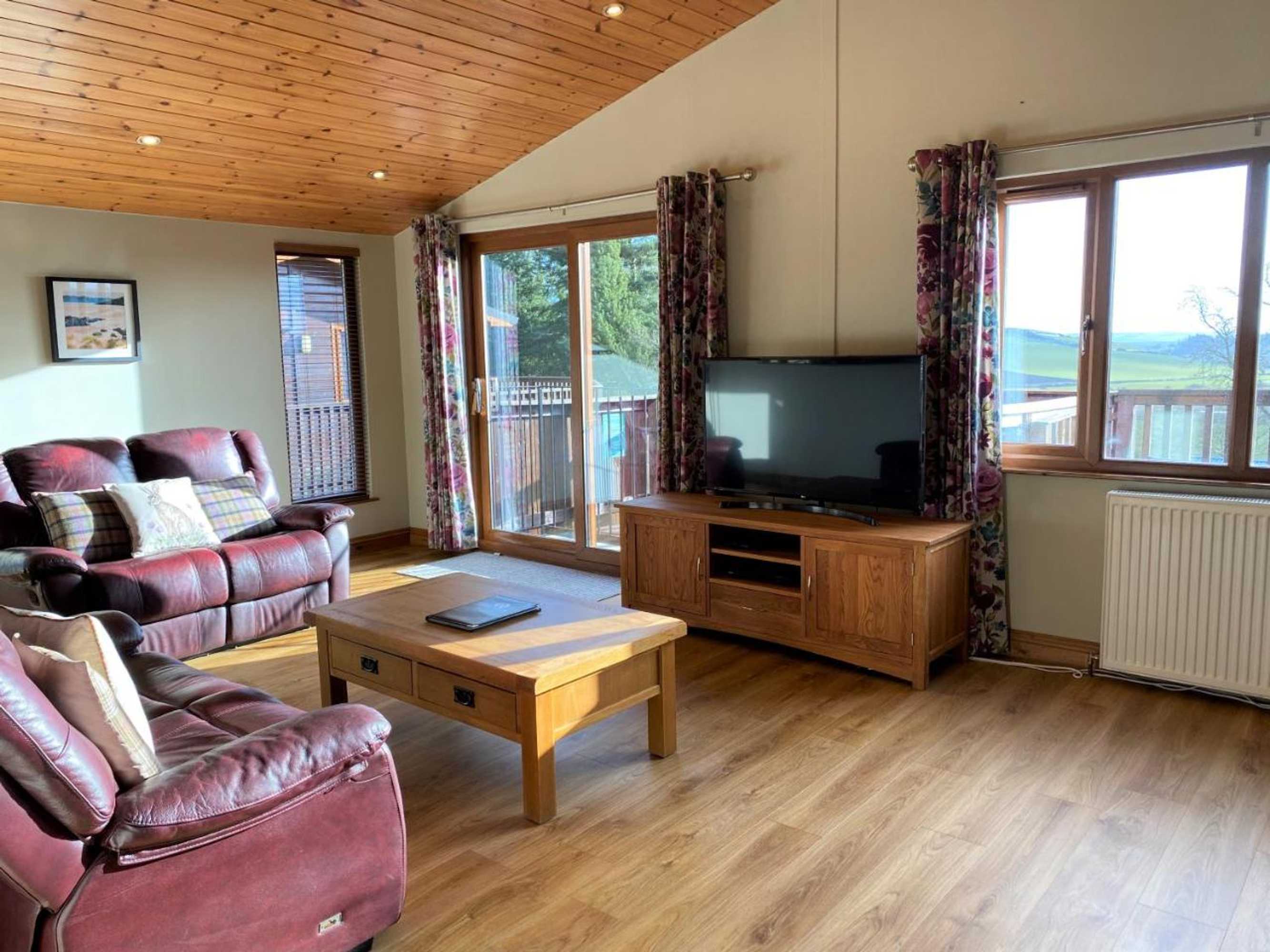 Gift card for Skylark Lodge With Hot Tub