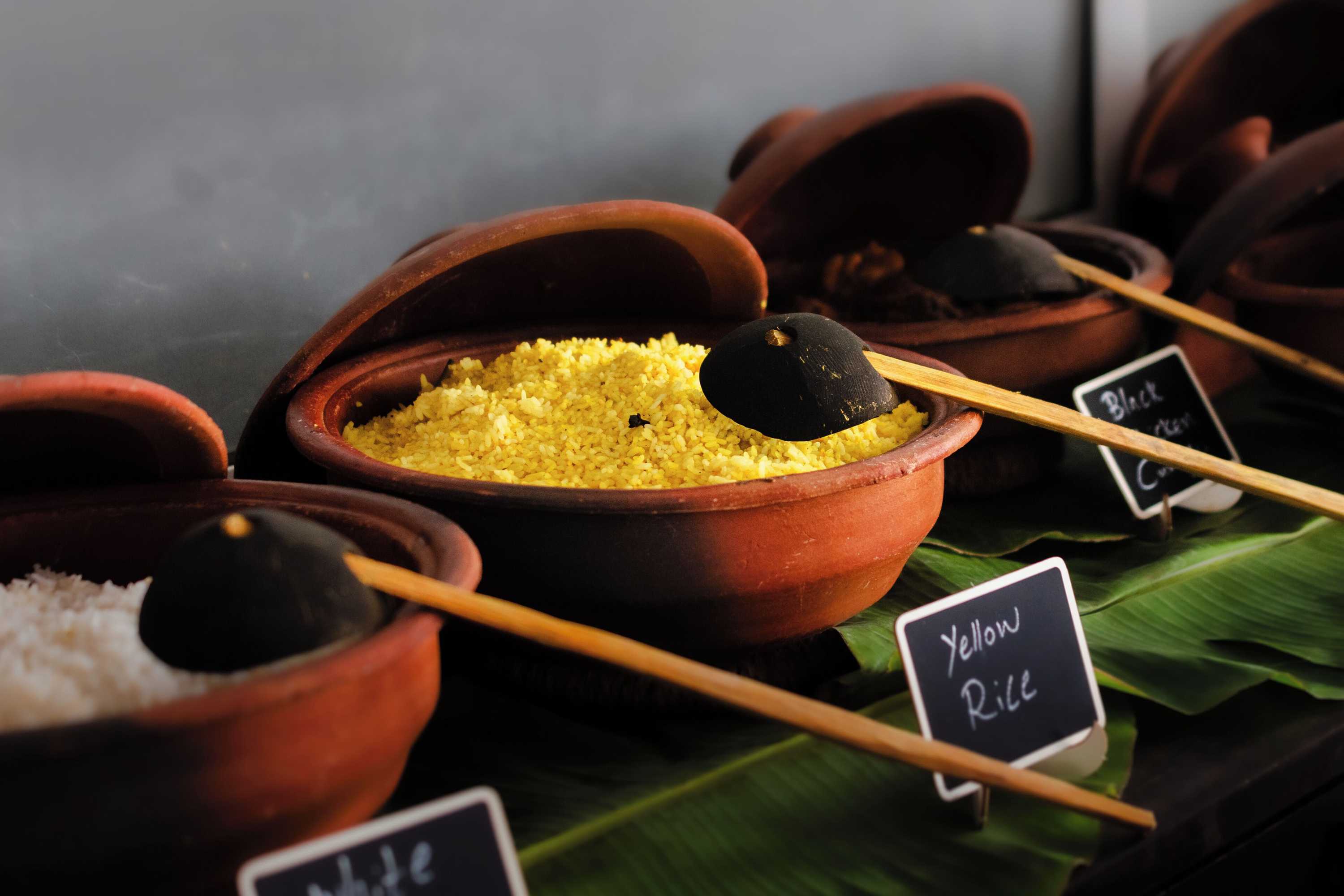 Gift card for Moi Induruwa by Dbi