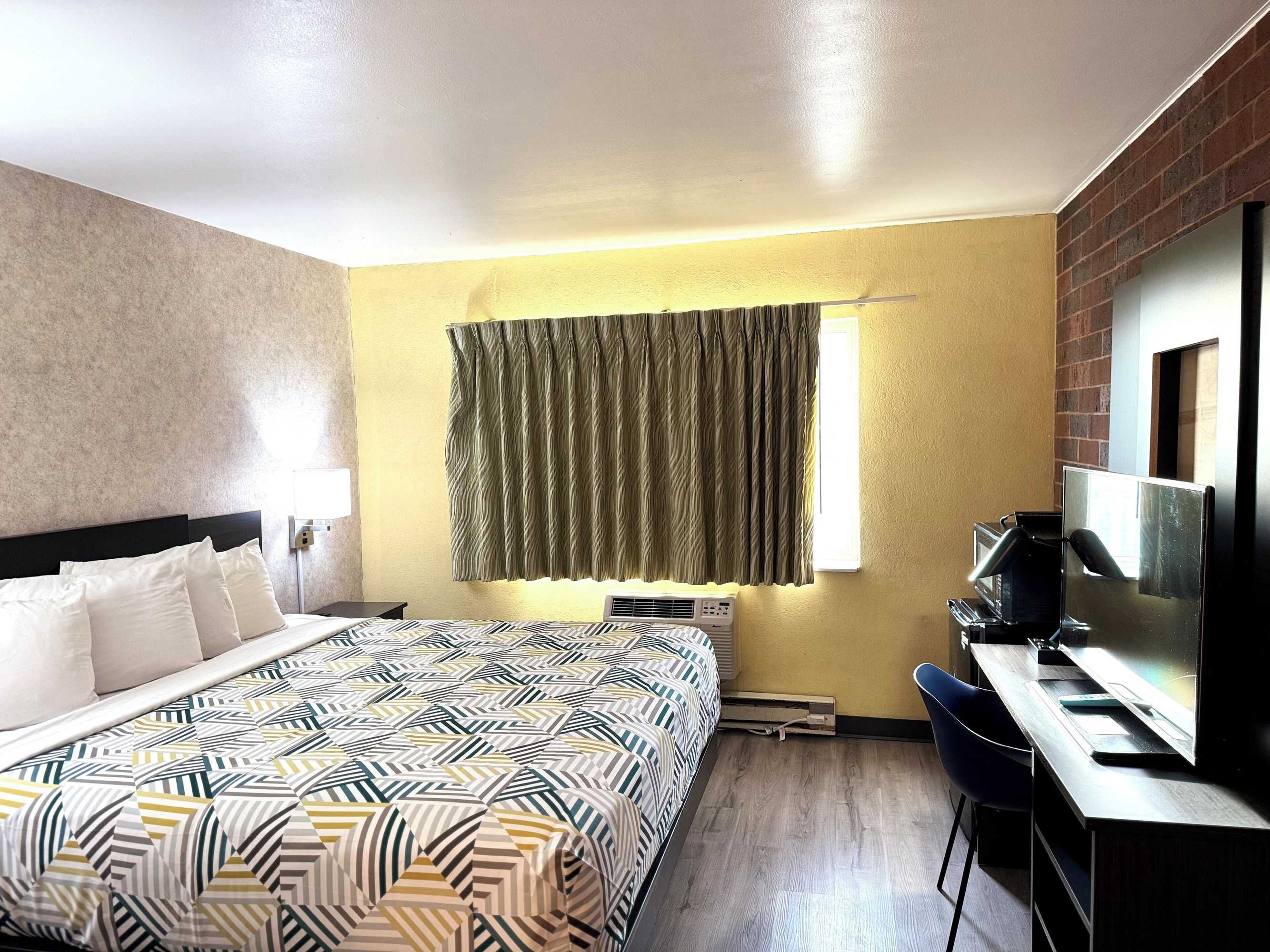 Gift card for Motel 6 Eau Claire, WI Gift card for Motel 6 Eau Claire, WI