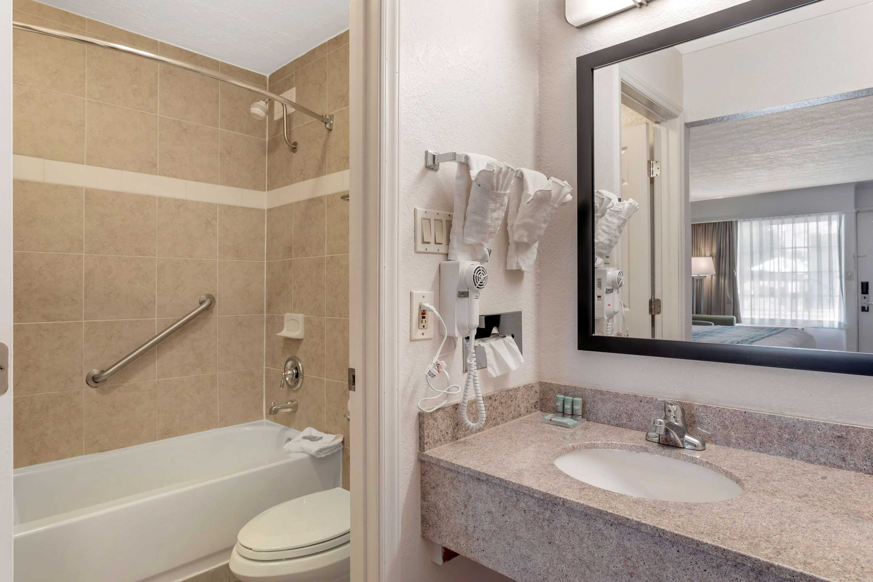 Gift card for Best Western Hendersonville Inn Gift card for Best Western Hendersonville Inn