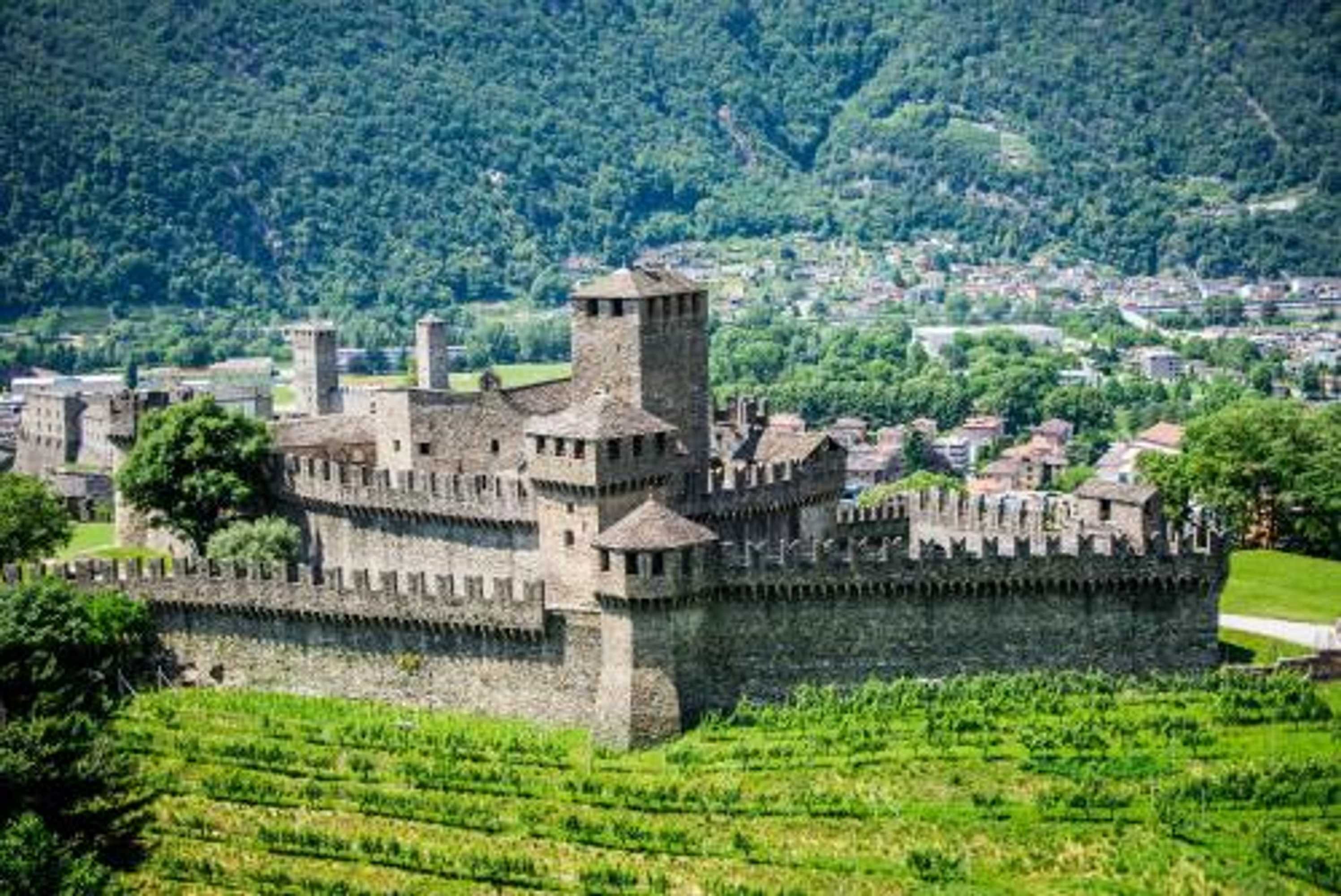 Gift card for Ostello Montebello - Bellinzona Youth Hostel Gift card for Ostello Montebello - Bellinzona Youth Hostel