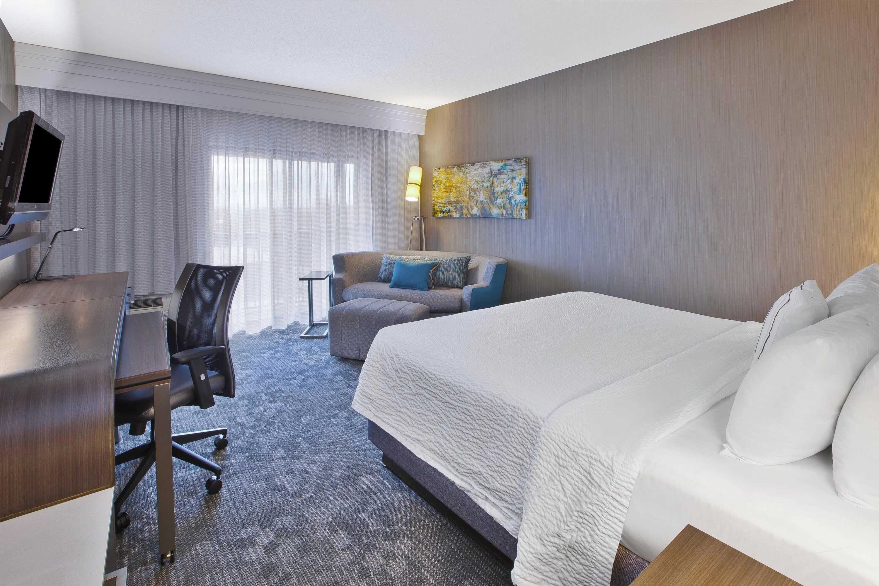 Gift card for Courtyard Somerset by Marriott