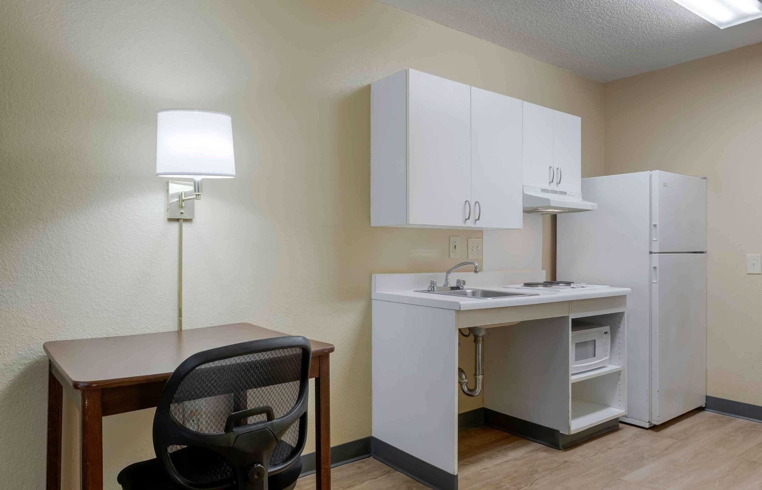 Gift card for Extended Stay America Select Suites - Milwaukee - Wauwatosa Gift card for Extended Stay America Select Suites - Milwaukee - Wauwatosa