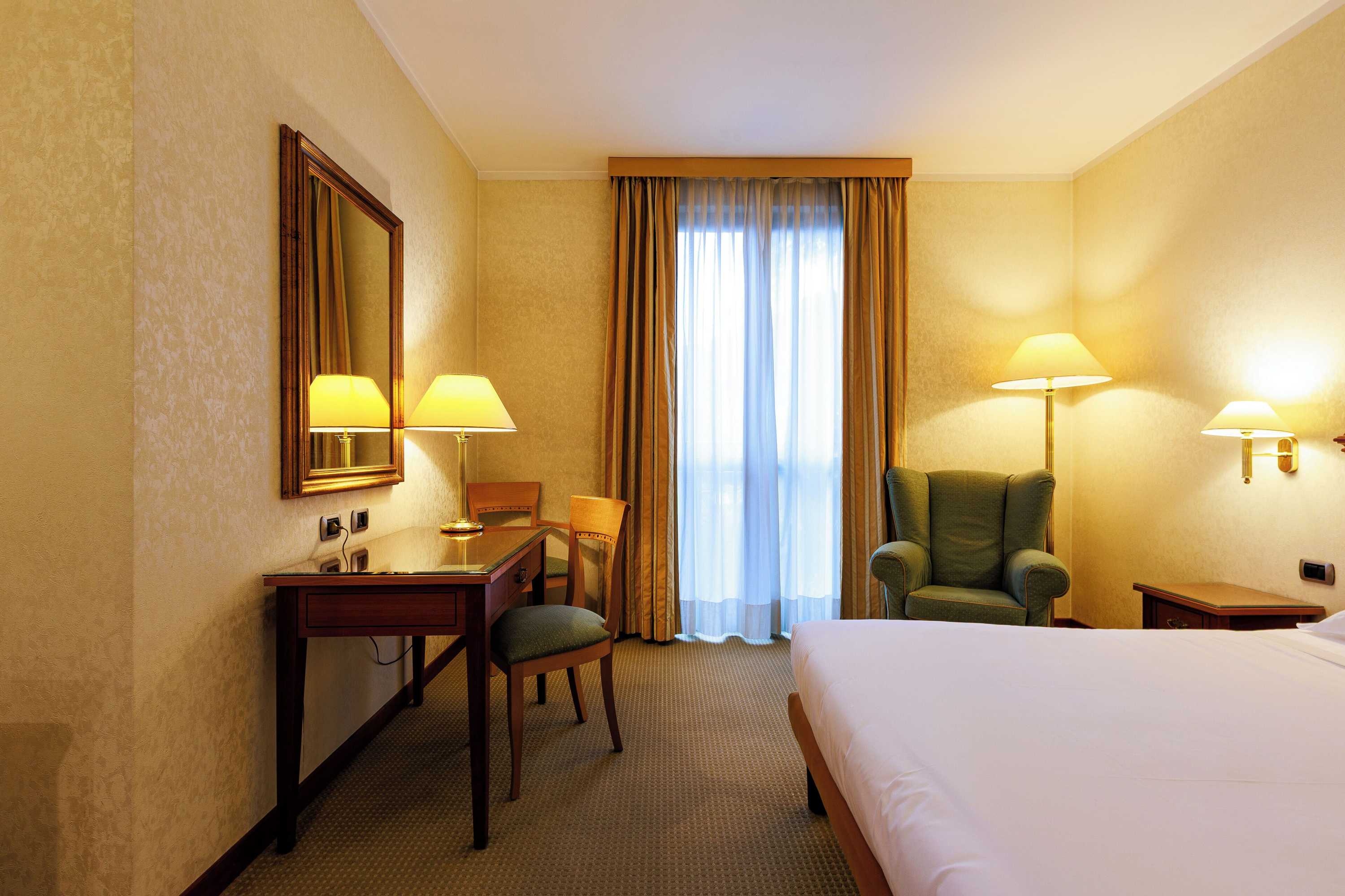 Gift card for Hotel Excelsior Magenta Gift card for Hotel Excelsior Magenta