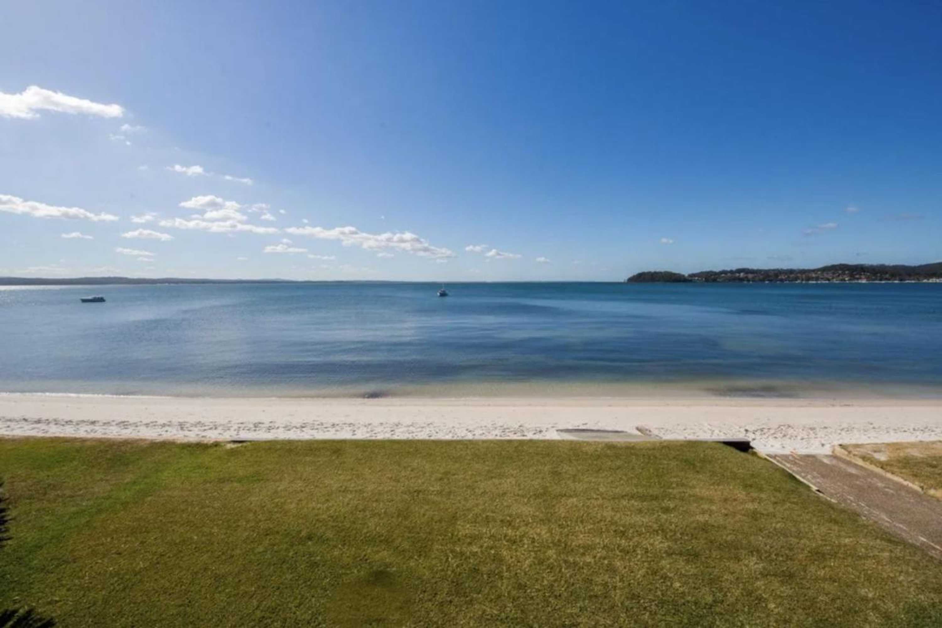 Gift card for Waterfront Wonderland 41 Foreshore Dr Stunning House With a Lift Linen Wi Fi And Ducted Air Conditioning Gift card for Waterfront Wonderland 41 Foreshore Dr Stunning House With a Lift Linen Wi Fi And Ducted Air Conditioning