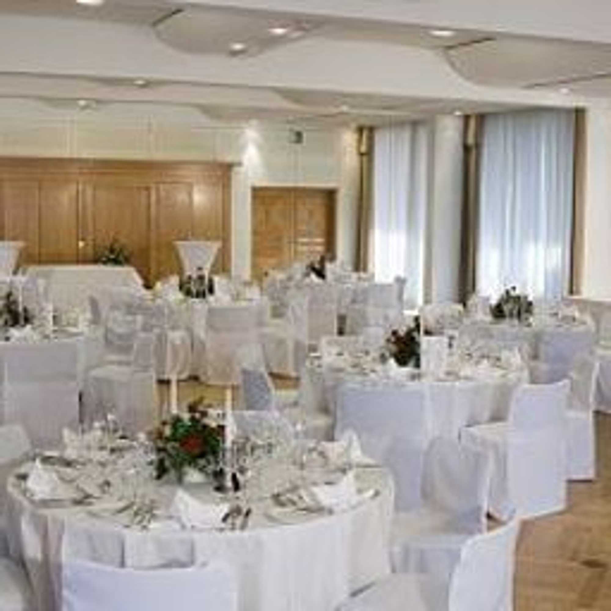 Gift card for Golfhotel & Restaurant Lindenhof Gift card for Golfhotel & Restaurant Lindenhof