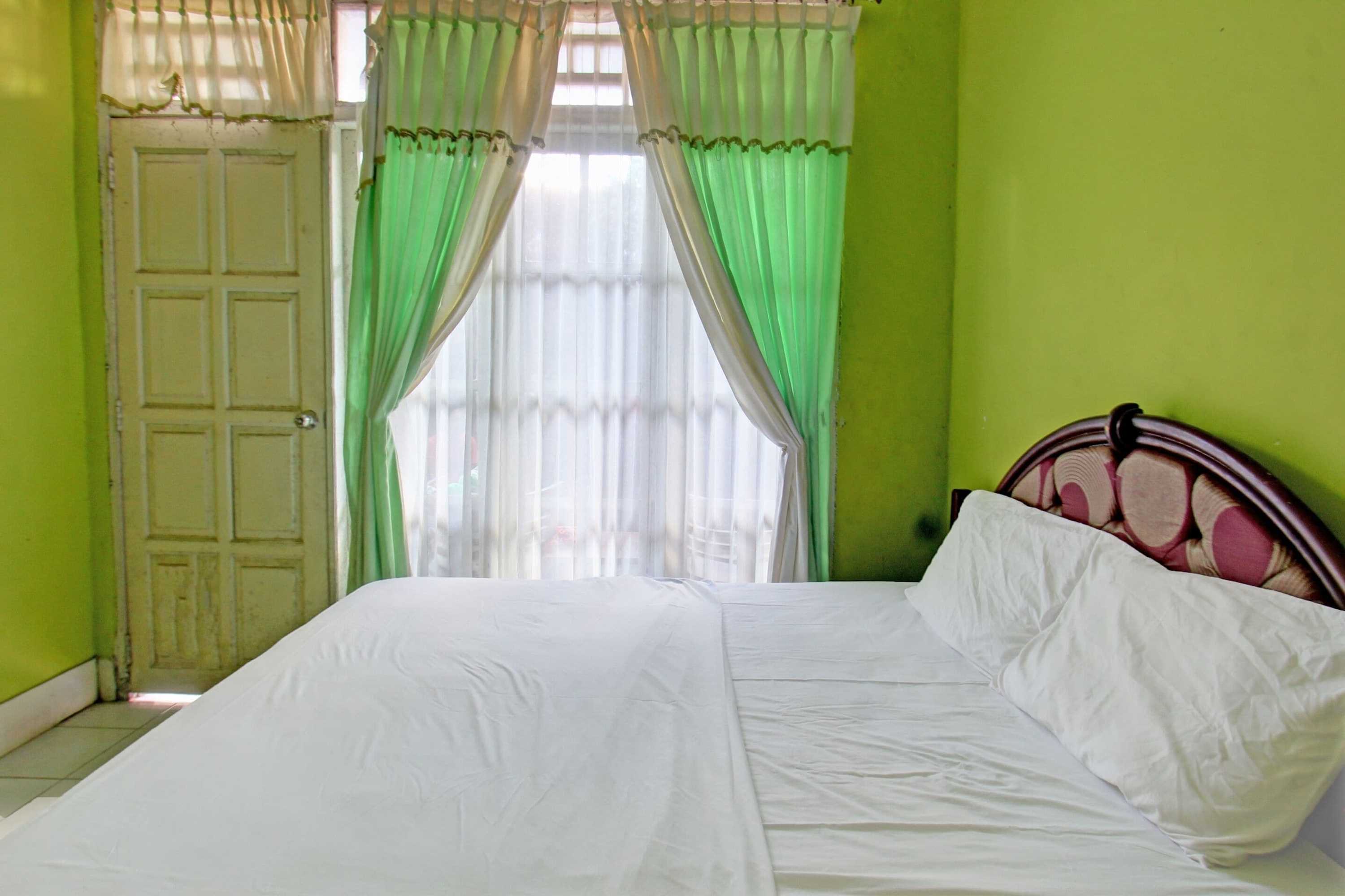 Gift card for Oyo 92849 Hotel Dienda Hayu Near Alun Alun Tastura Gift card for Oyo 92849 Hotel Dienda Hayu Near Alun Alun Tastura