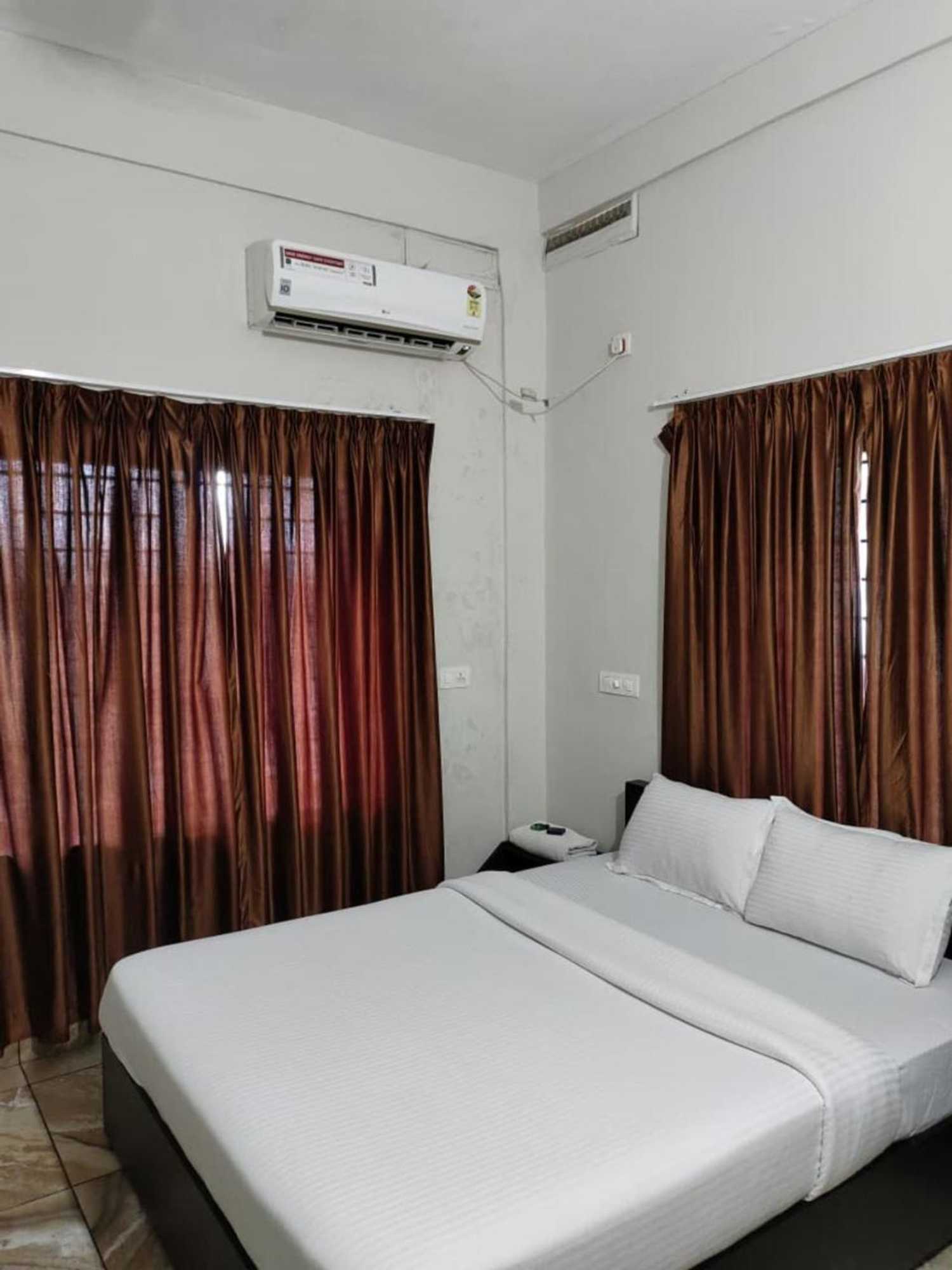 Gift card for Oyo 16417 Zahir Residency