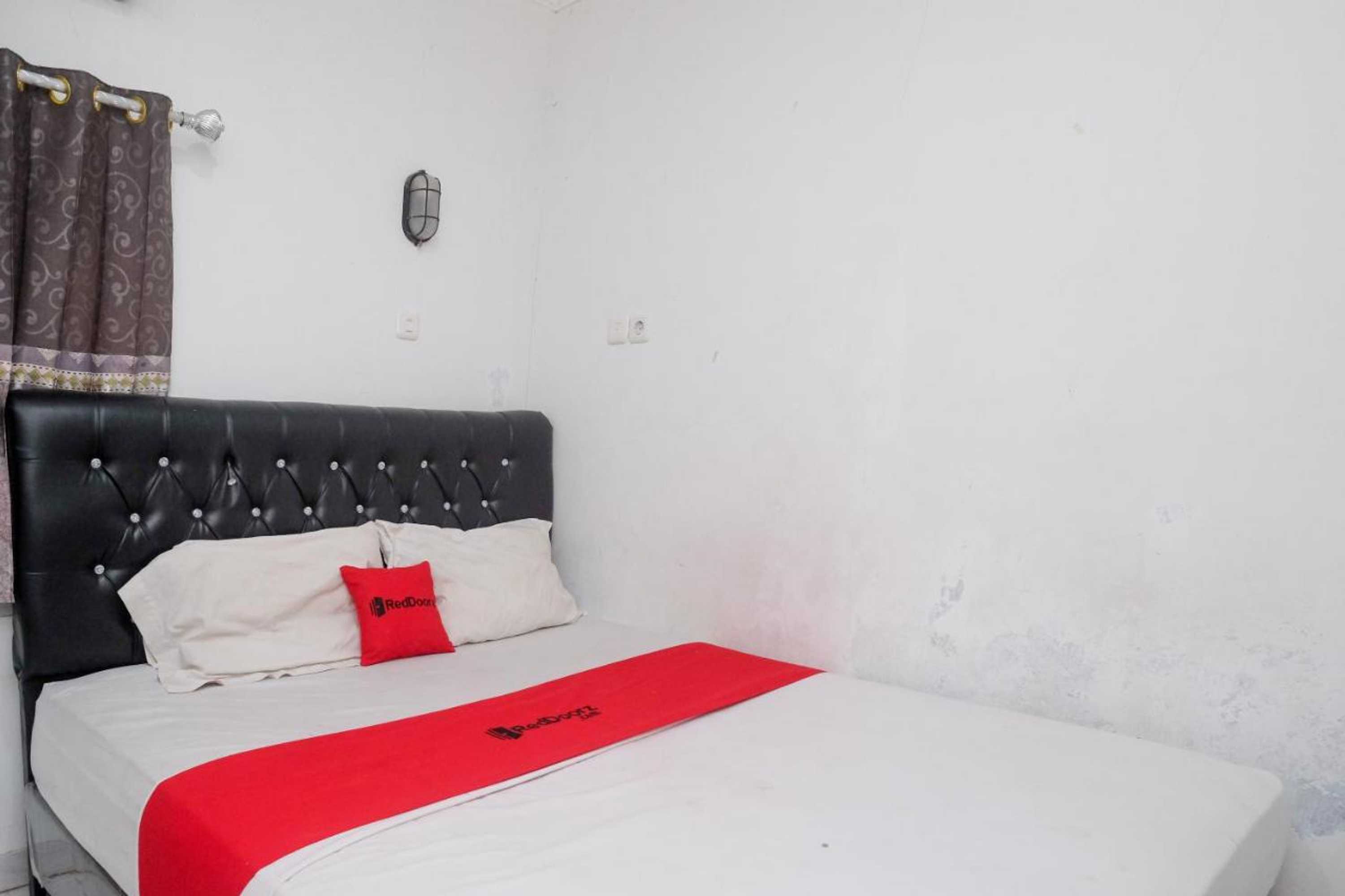 Gift card for Reddoorz Syariah at Griya Merbotan Demak