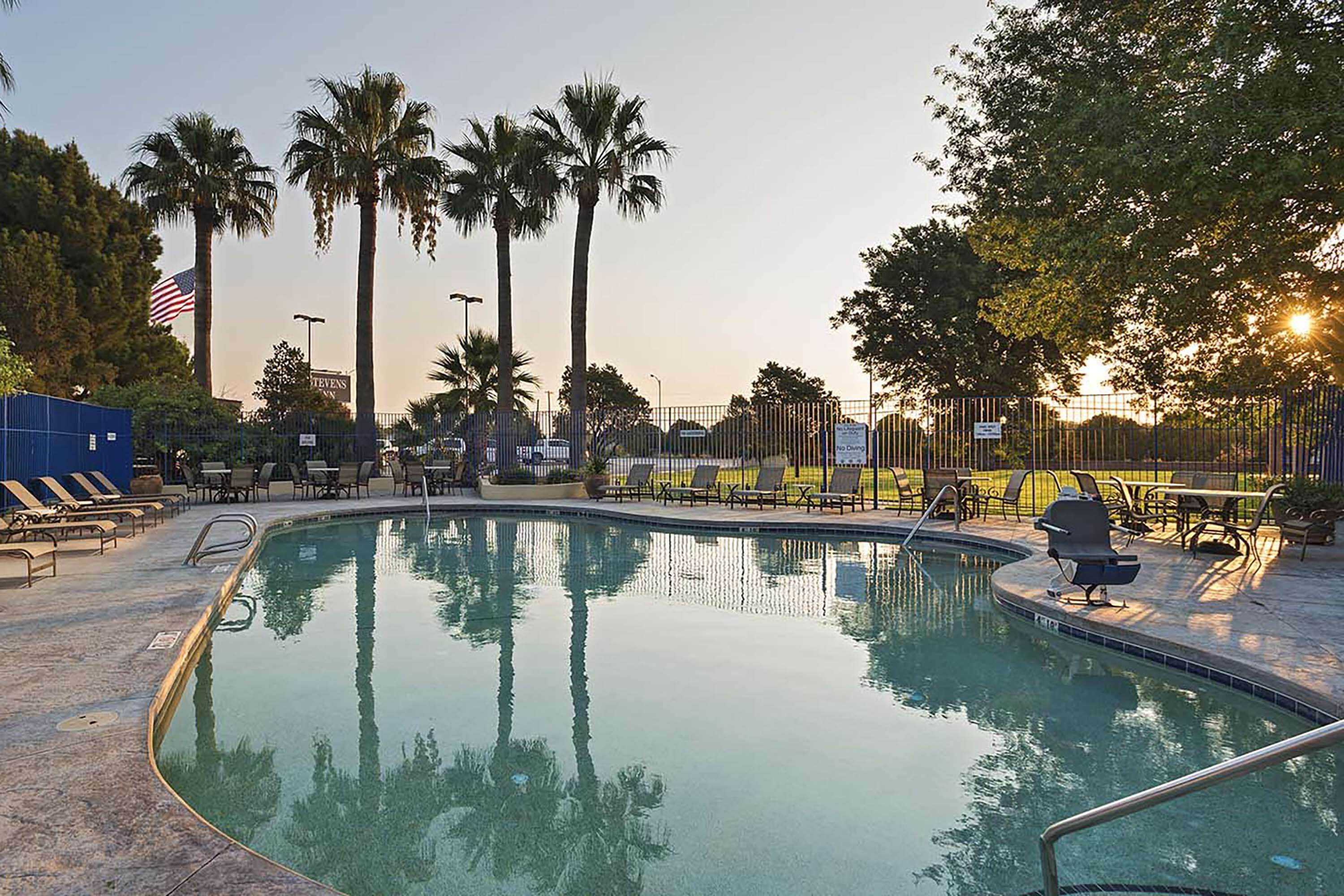 Gift card for Stevens Inn a Howard Johnson by Wyndham Gift card for Stevens Inn a Howard Johnson by Wyndham
