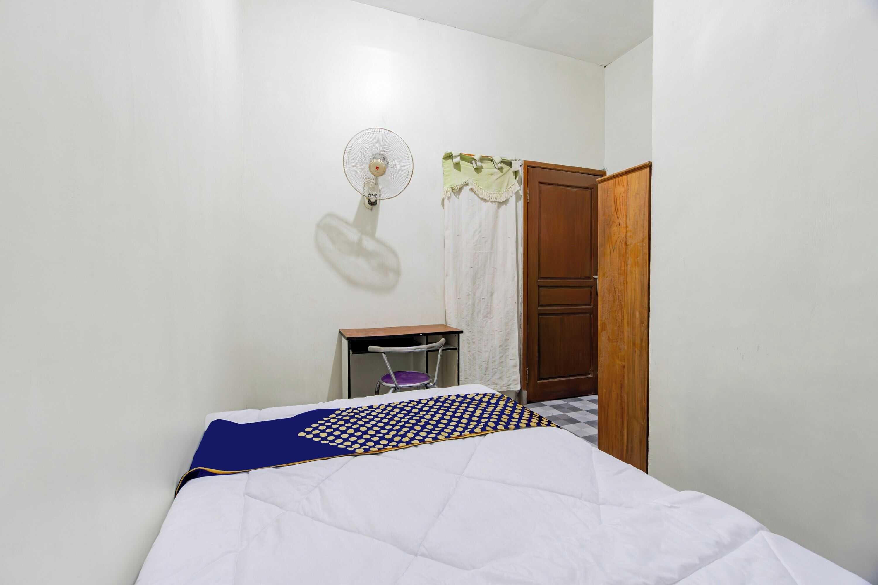 Gift card for Spot ON 93967 Hasna Guest House Syariah Gift card for Spot ON 93967 Hasna Guest House Syariah
