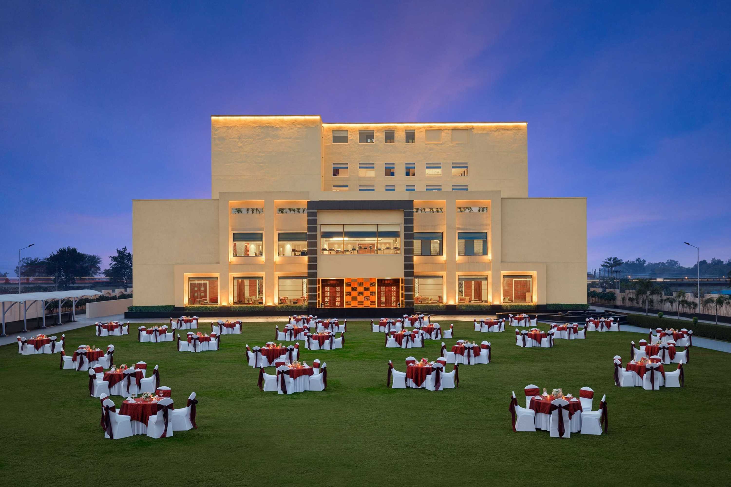 Gift card for Viraj Sarovar Portico Jammu Gift card for Viraj Sarovar Portico Jammu