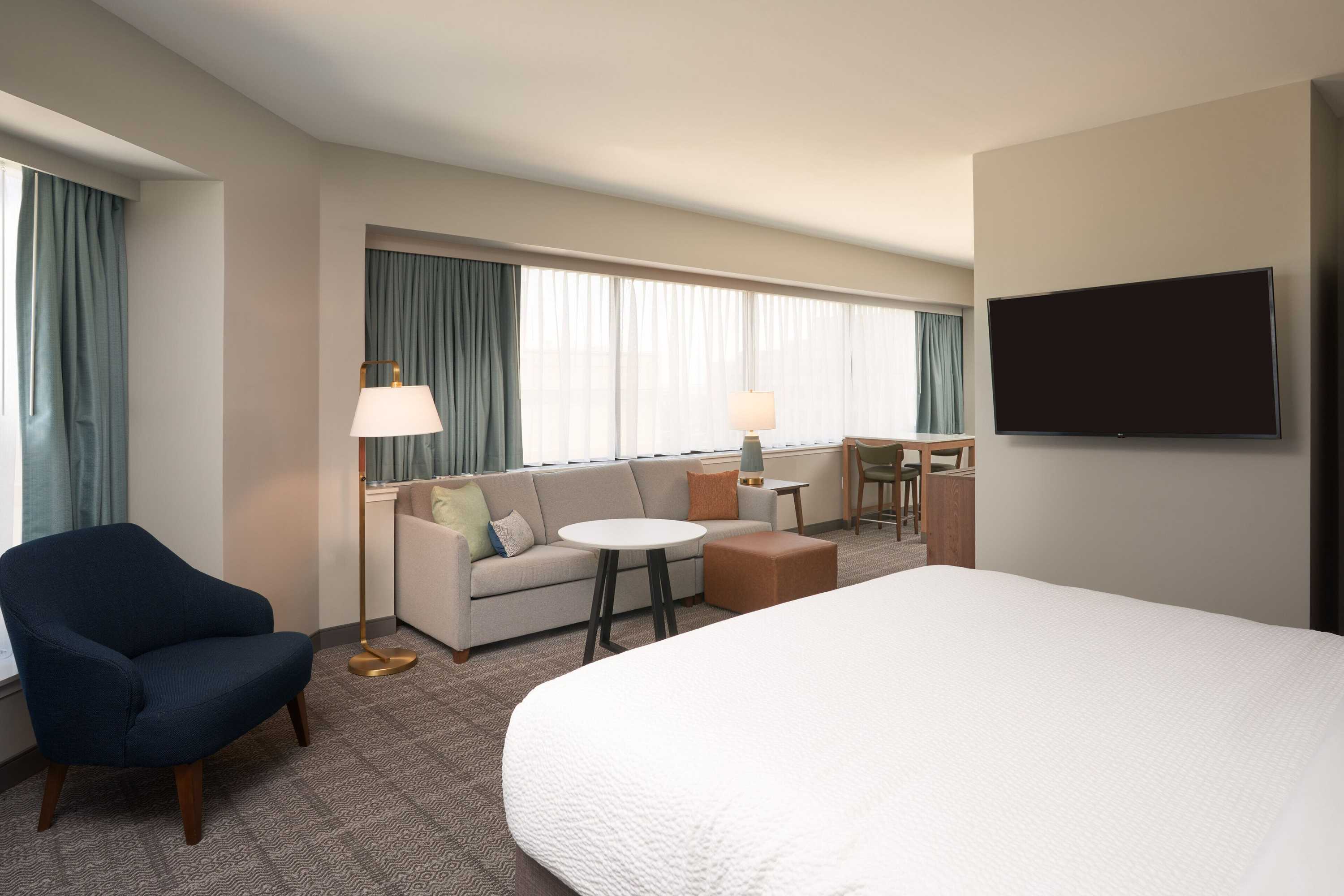 Gift card for Staybridge Suites Wilmington Downtown by Ihg Gift card for Staybridge Suites Wilmington Downtown by Ihg