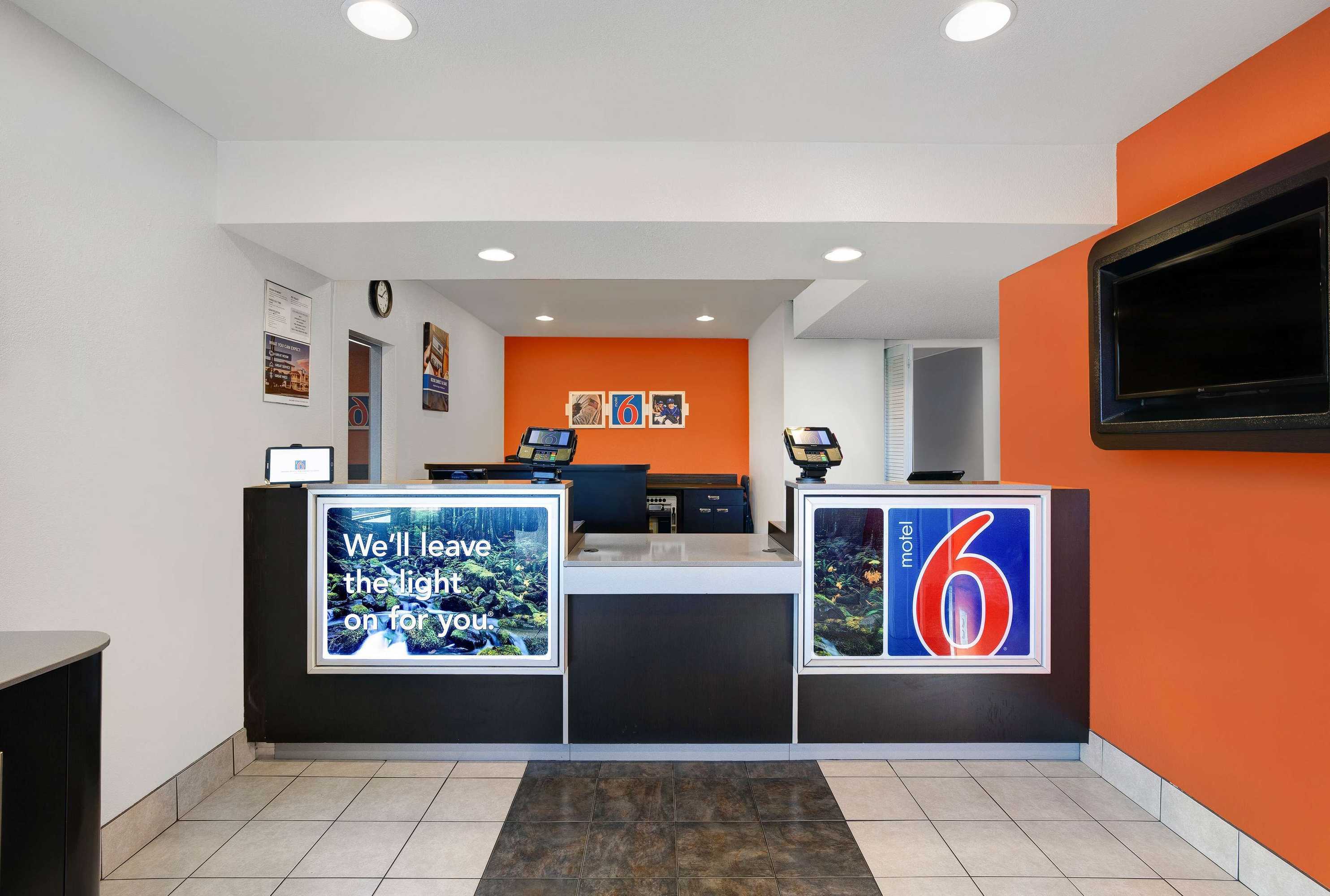 Gift card for Motel 6 Troutdale, OR - Portland East