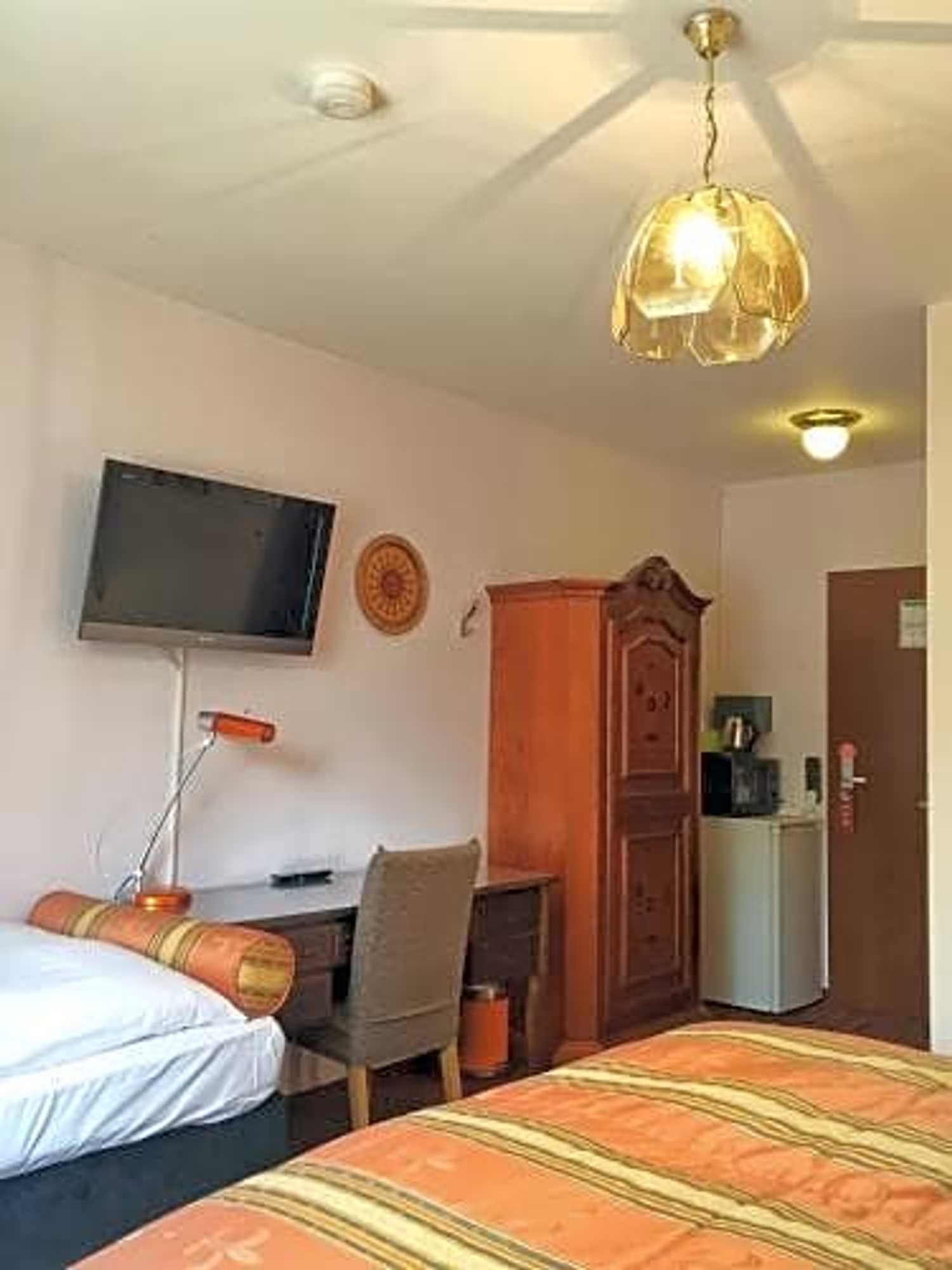 Gift card for Hotel Attaché Frankfurt Airport Raunheim Gift card for Hotel Attaché Frankfurt Airport Raunheim