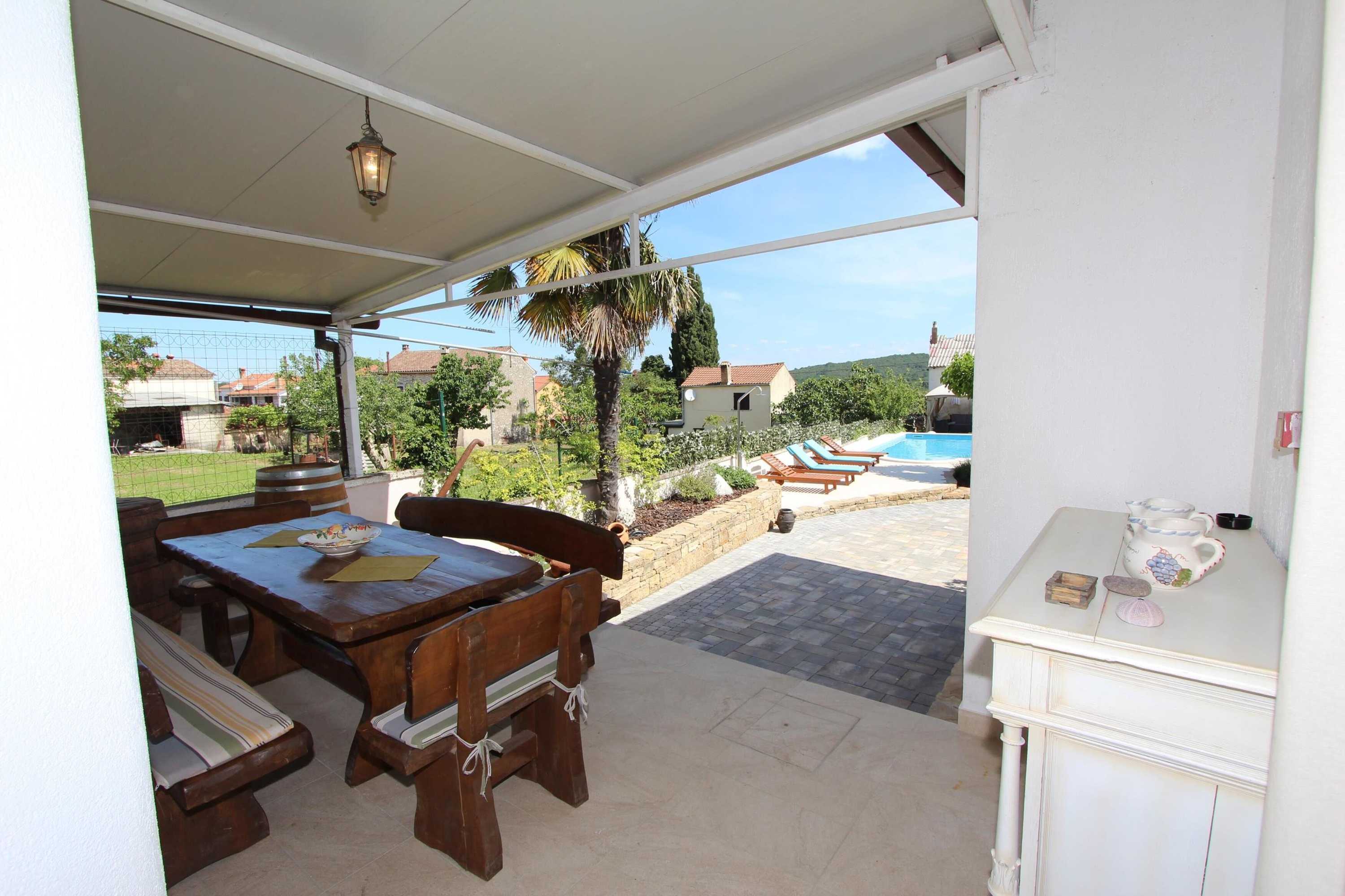 Gift card for Apartments Midea 2