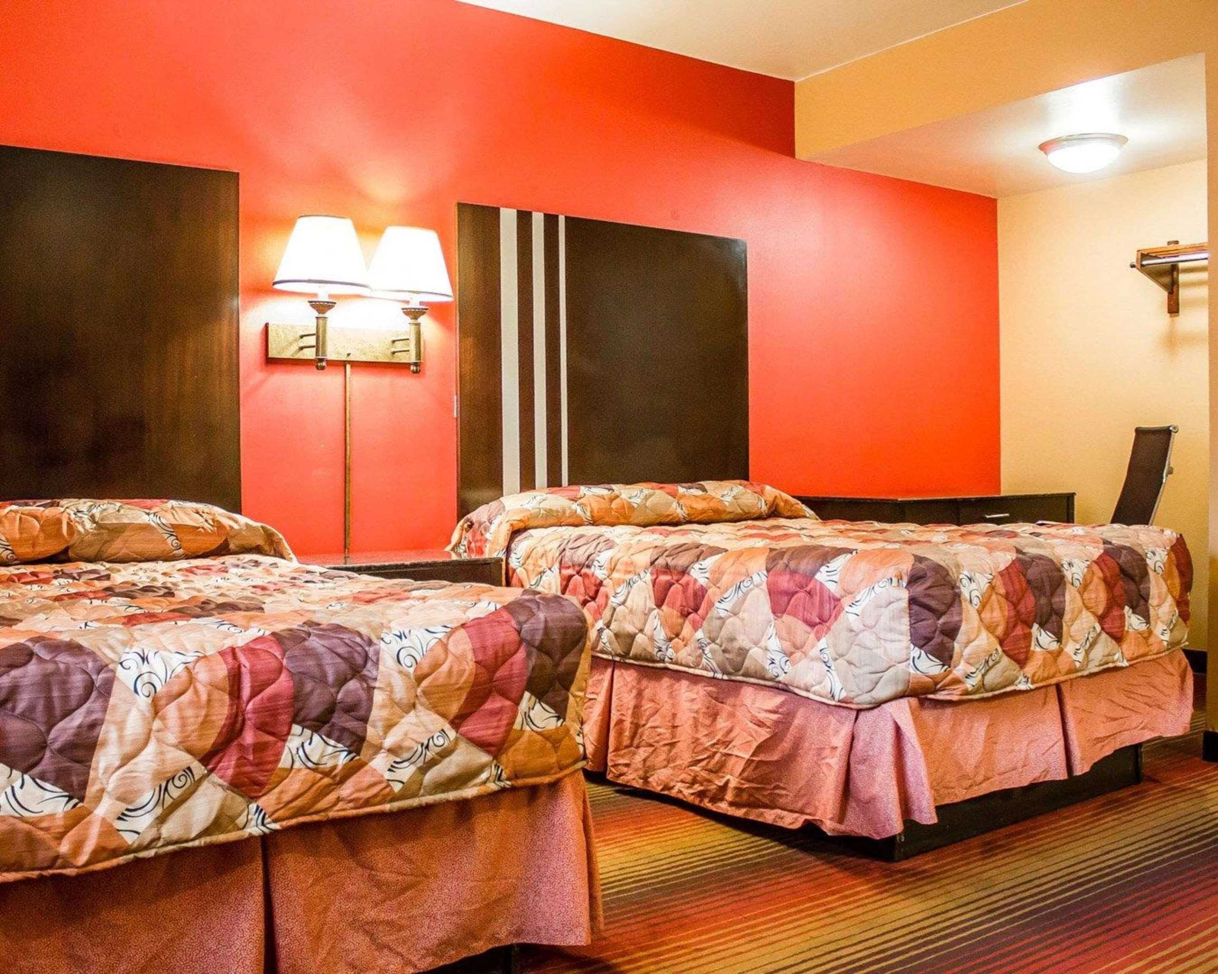 Gift card for Rodeway Inn Macarthur Airport Gift card for Rodeway Inn Macarthur Airport