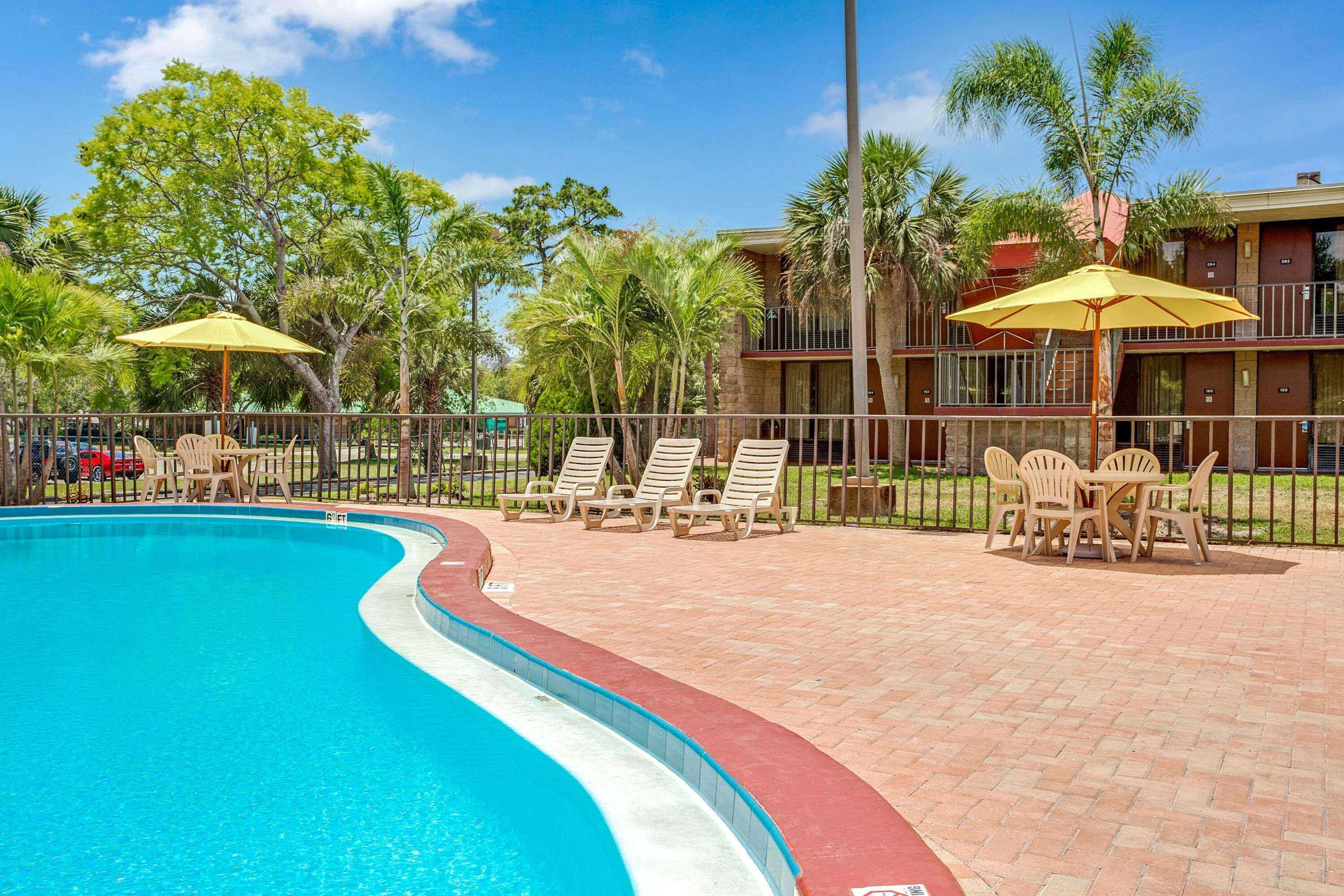 Gift card for Days Inn by Wyndham Bradenton - Near The Gulf Gift card for Days Inn by Wyndham Bradenton - Near The Gulf