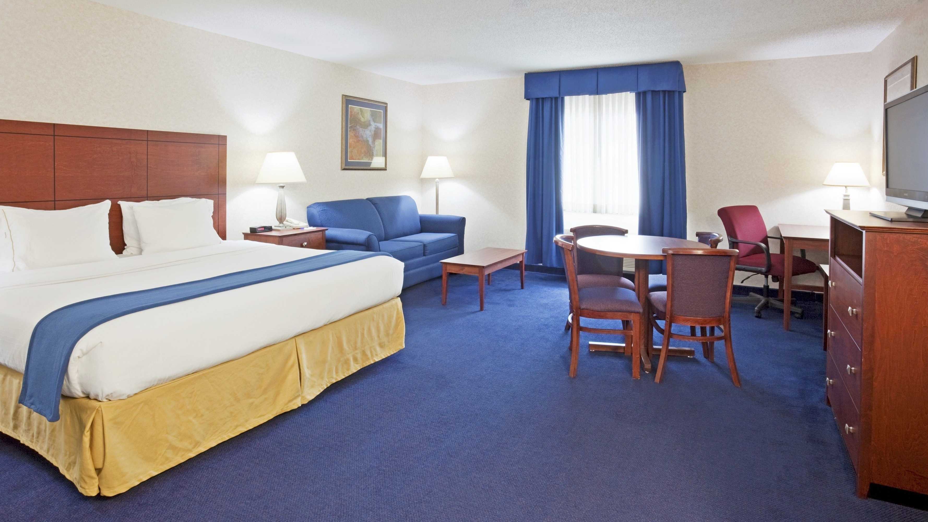 Gift card for Holiday Inn Express Deforest by Ihg Gift card for Holiday Inn Express Deforest by Ihg