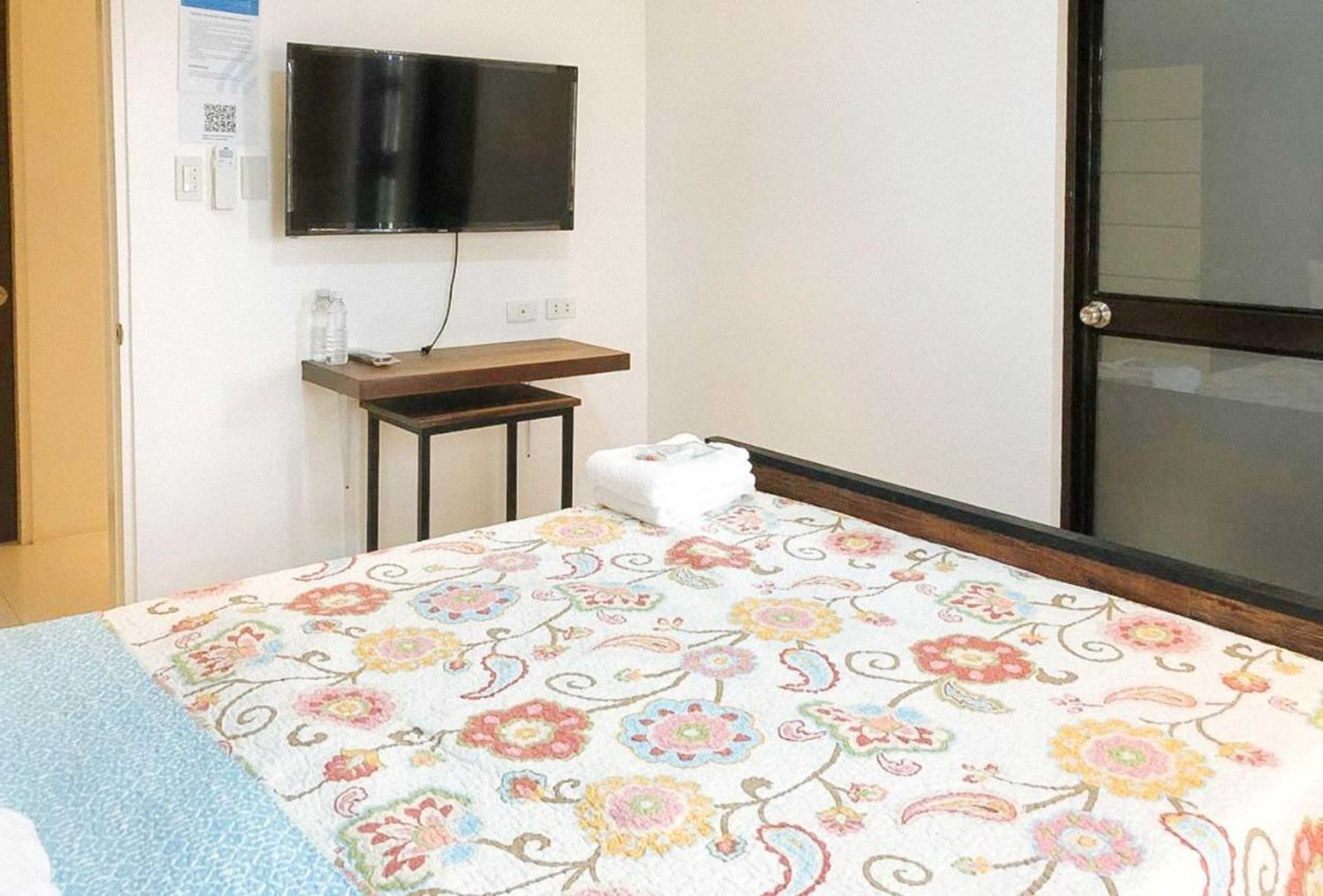 Gift card for Reddoorz @ Occazia Hotel Pampanga