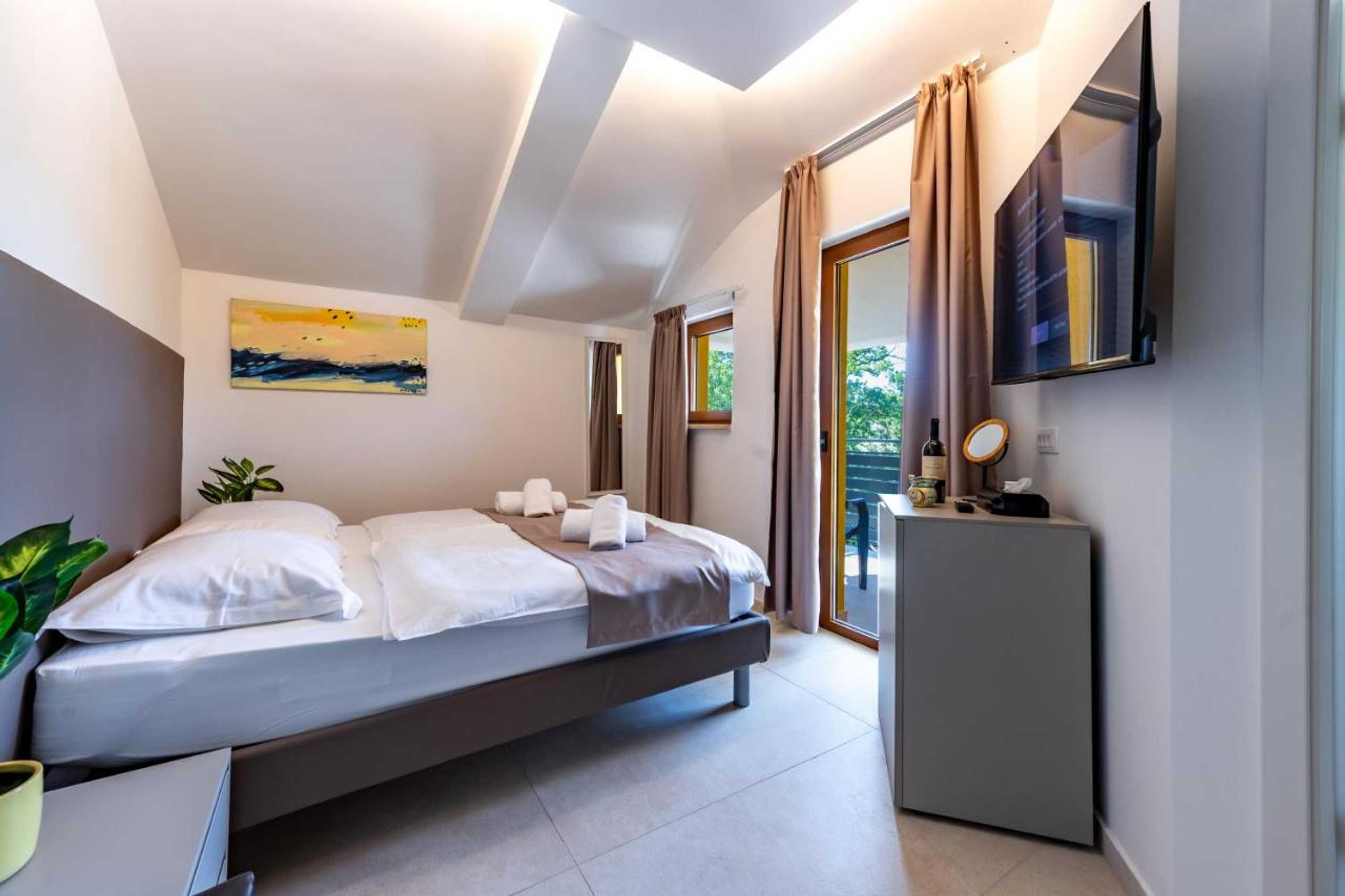 Gift card for Rooms With Free Parking