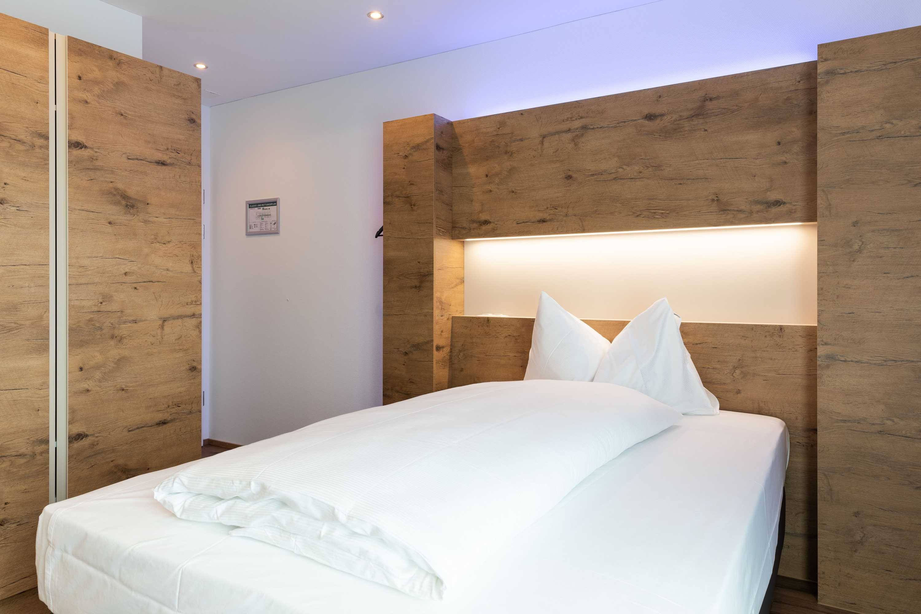 Gift card for Trip Inn Jet Hotel Zürich Airport Gift card for Trip Inn Jet Hotel Zürich Airport