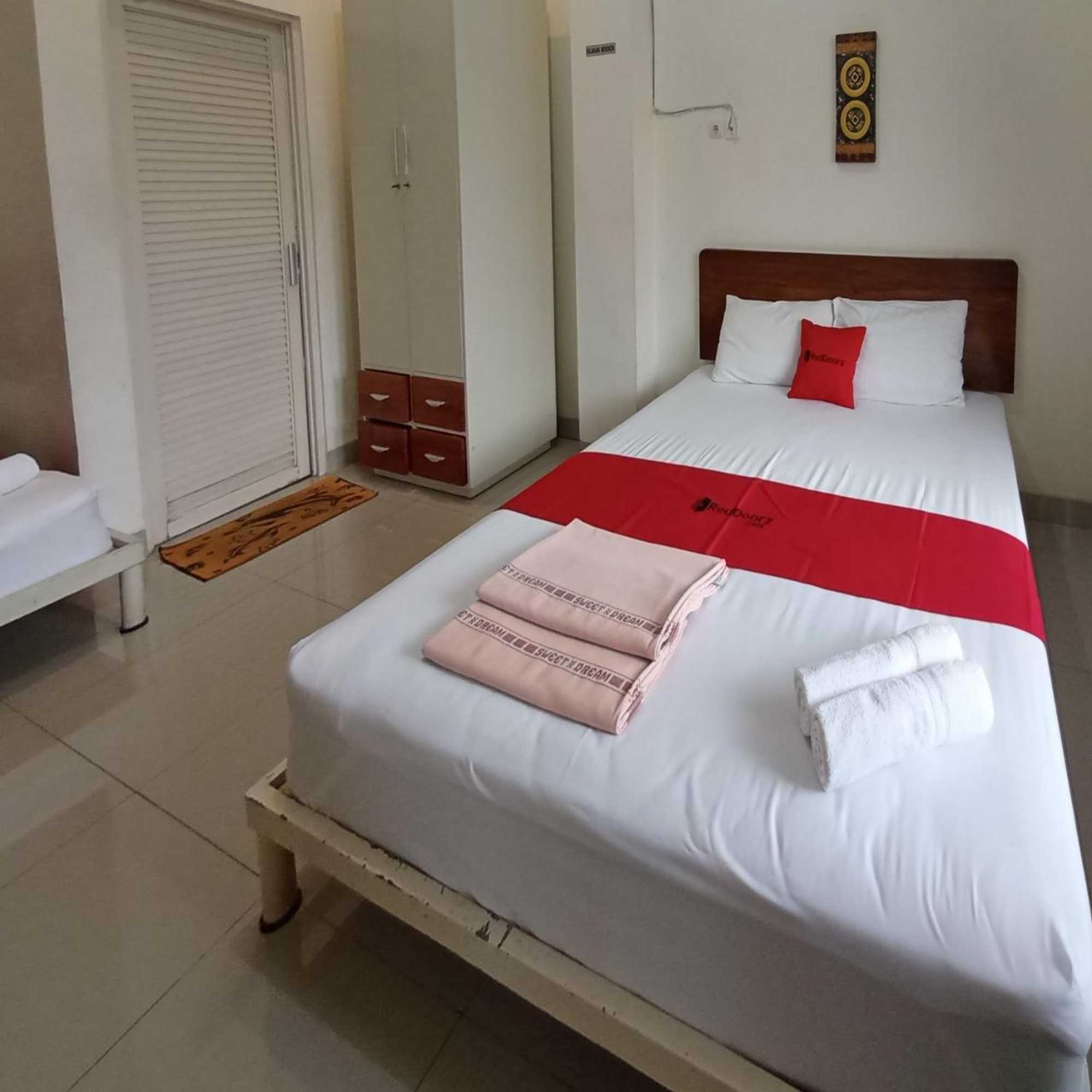 Gift card for Super Oyo 3314 Syariah House